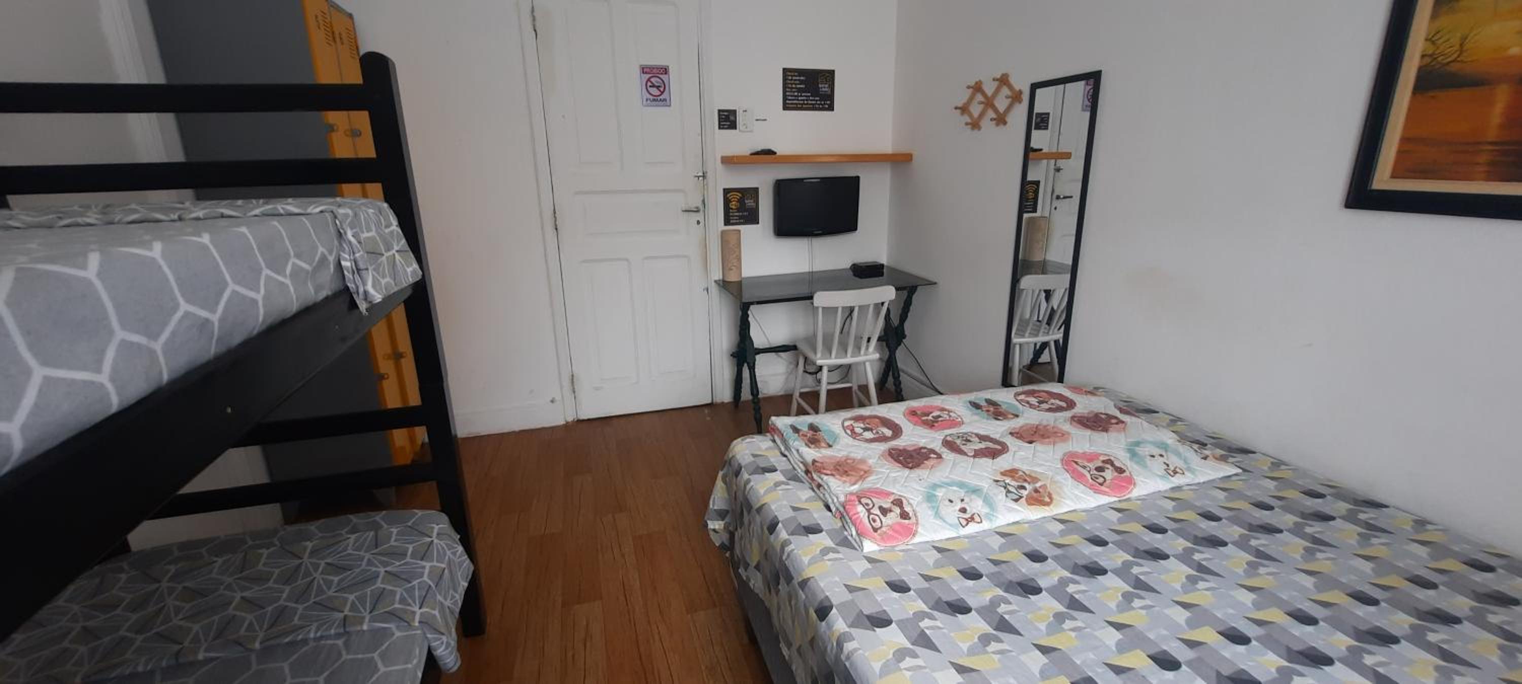 Family Room - Photo 4