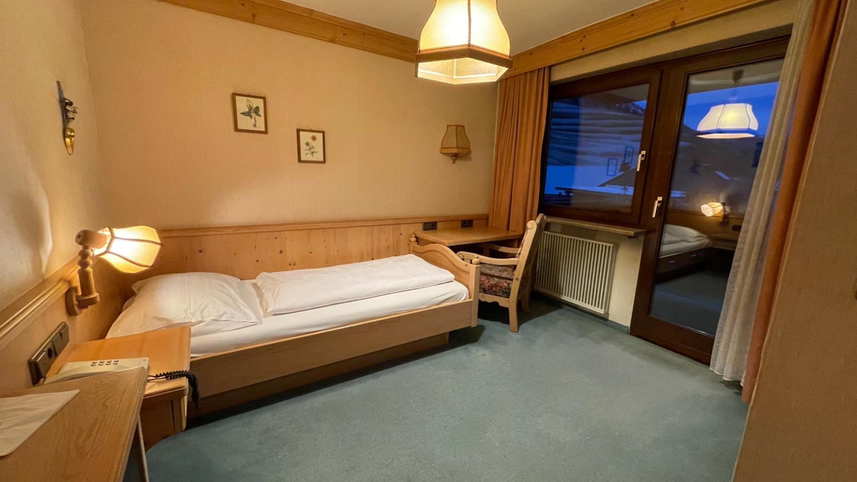 Single Room with Balcony and East View