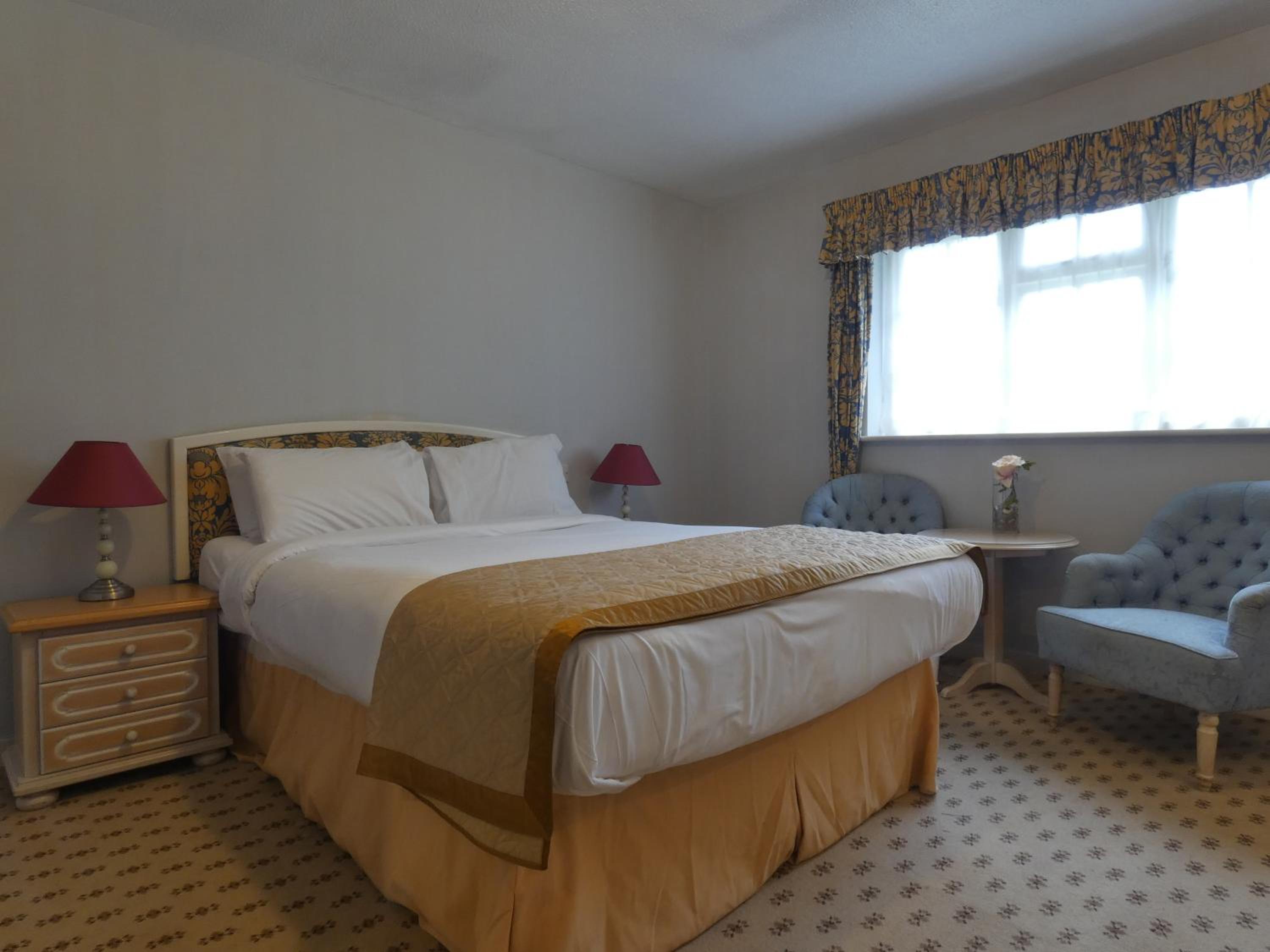 Double Room - Photo 12
