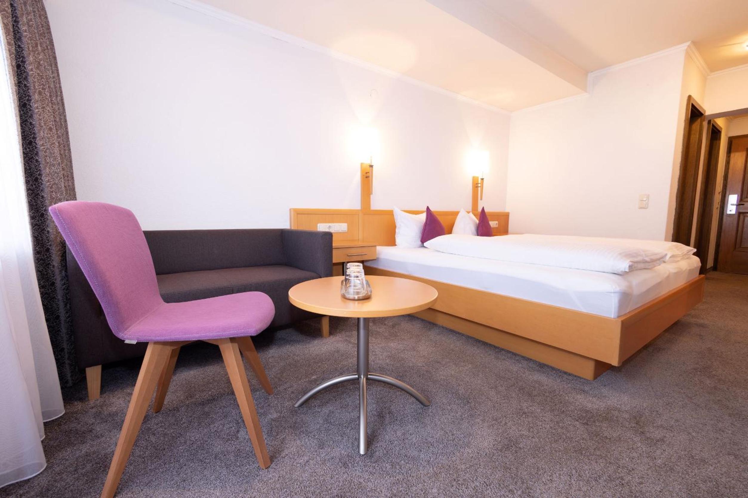 Economy Double Room photo 1