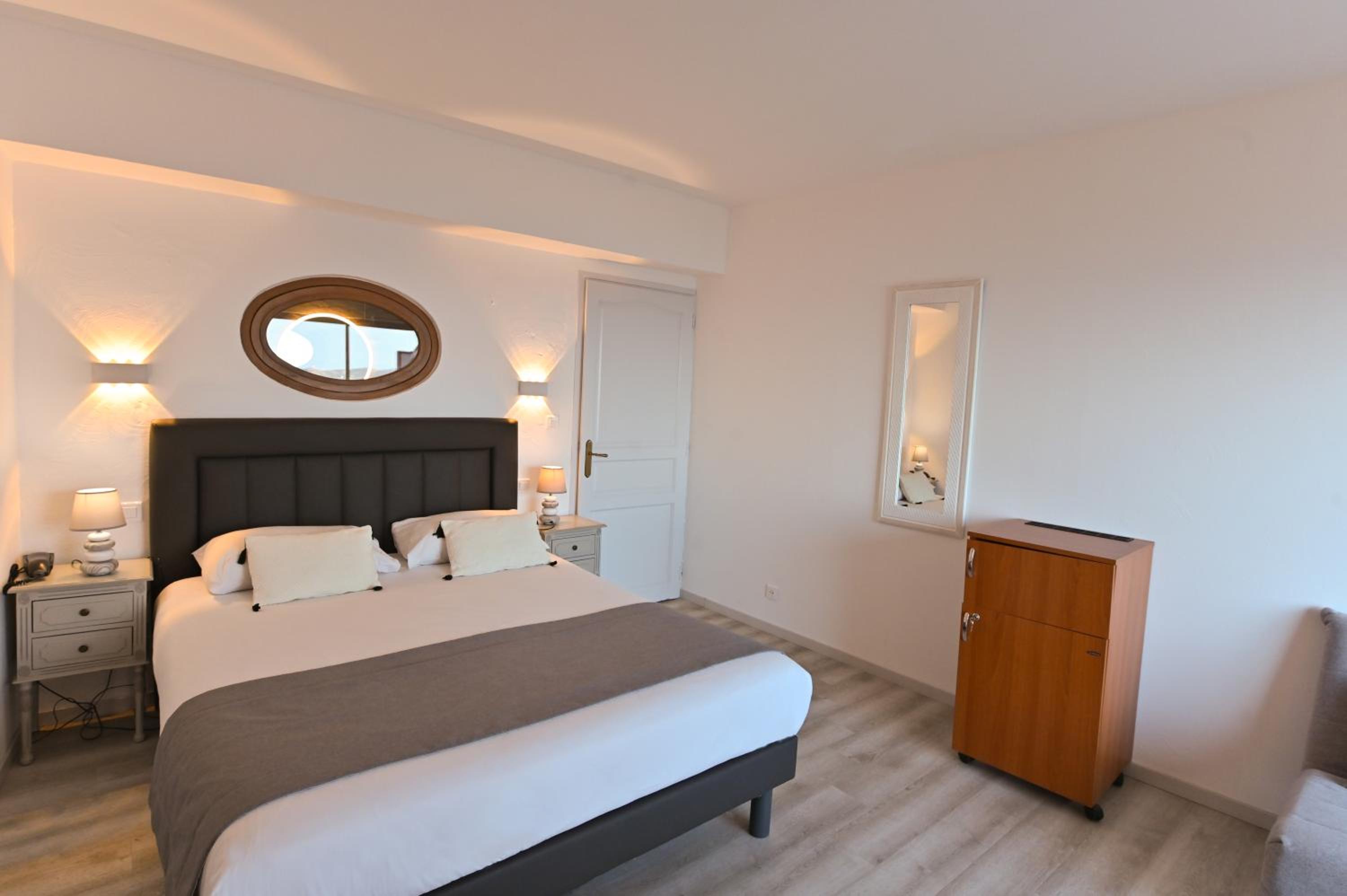 Junior Suite with Sea View photo 1