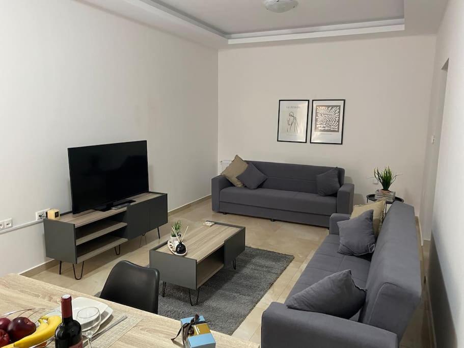 One-Bedroom Apartment - Garden View