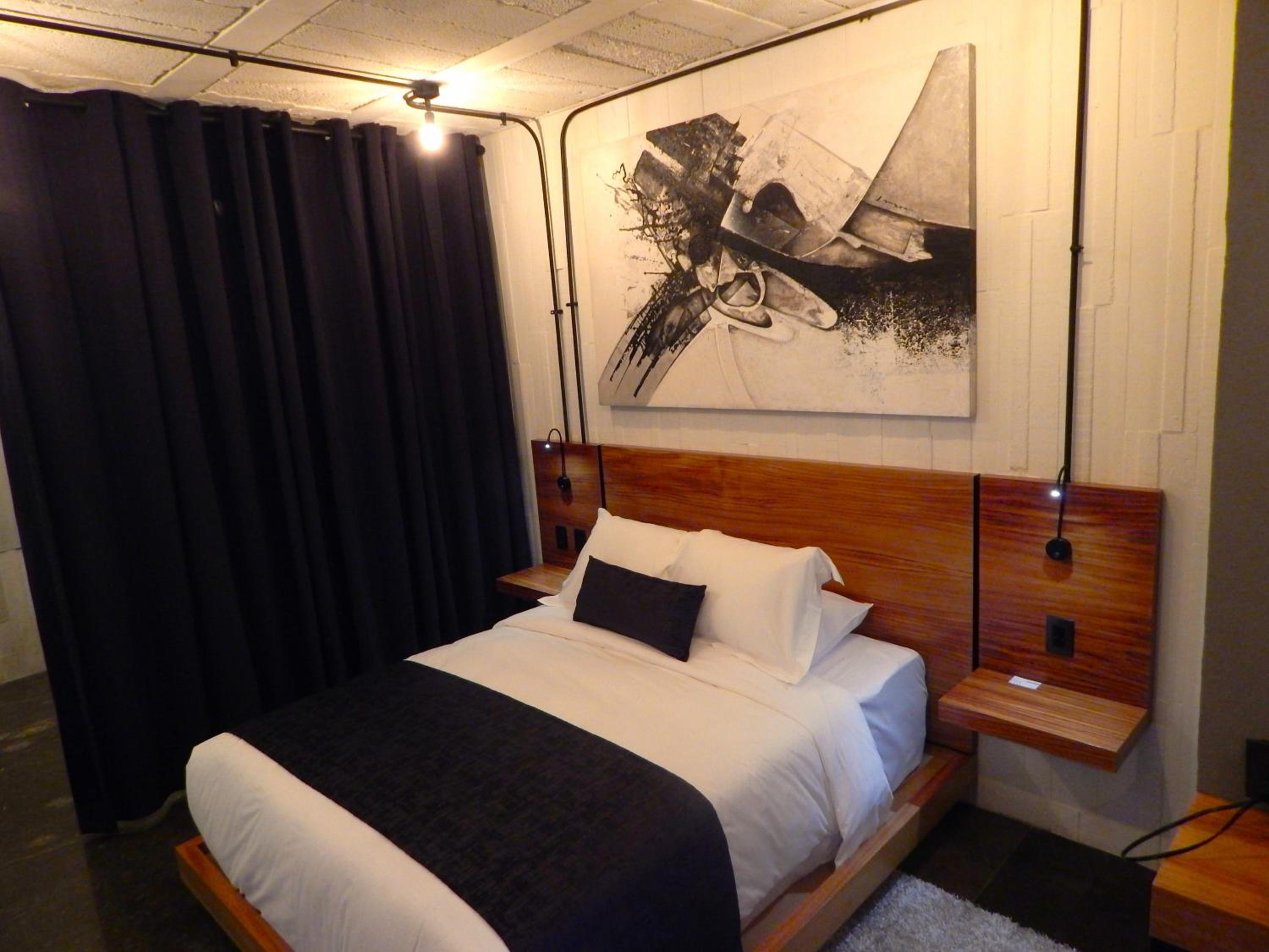 Standard Queen Room - Photo 5