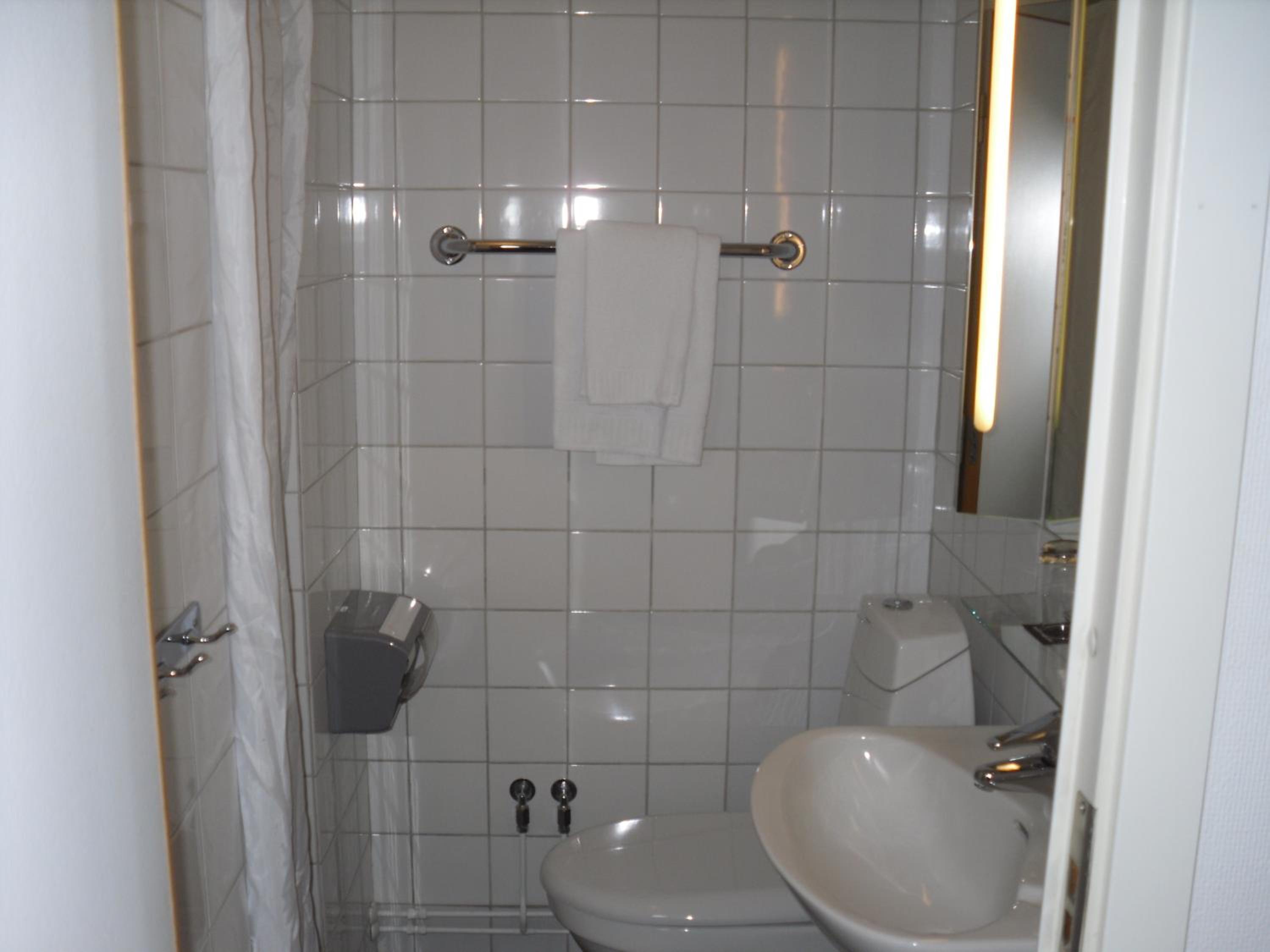 Standard Double Room - Photo 3