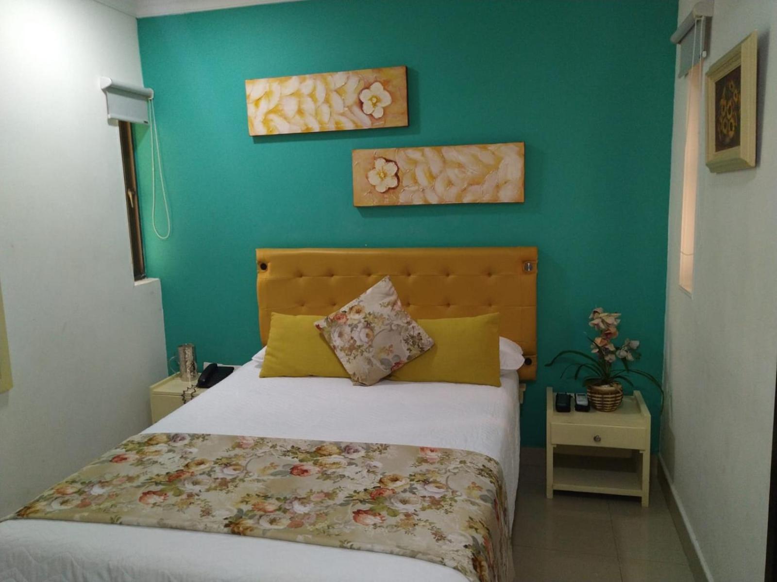 Double Room With Air Conditioning photo 1