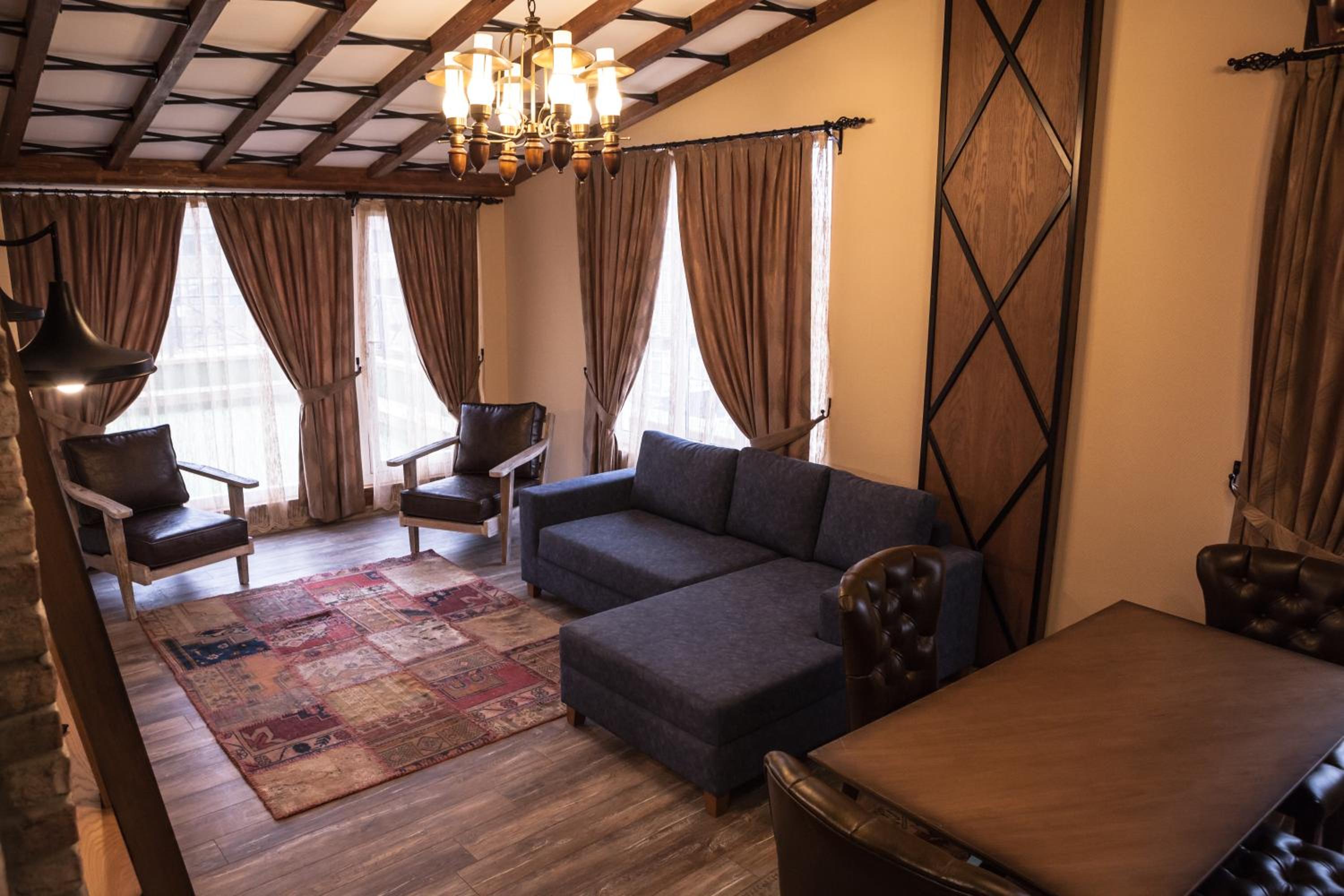King Suite photo 2