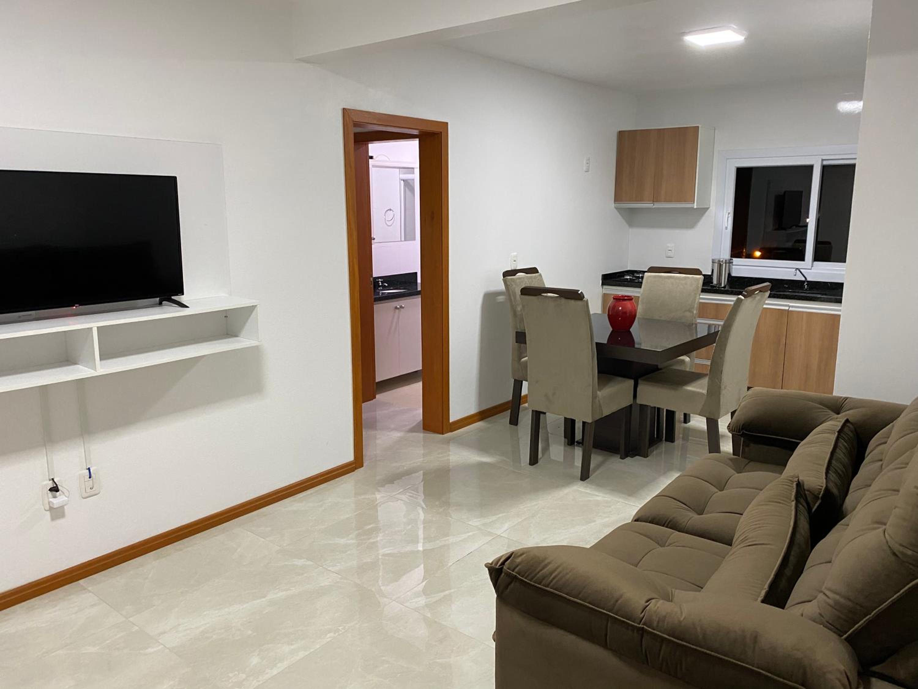 One-Bedroom Apartment - Photo 4