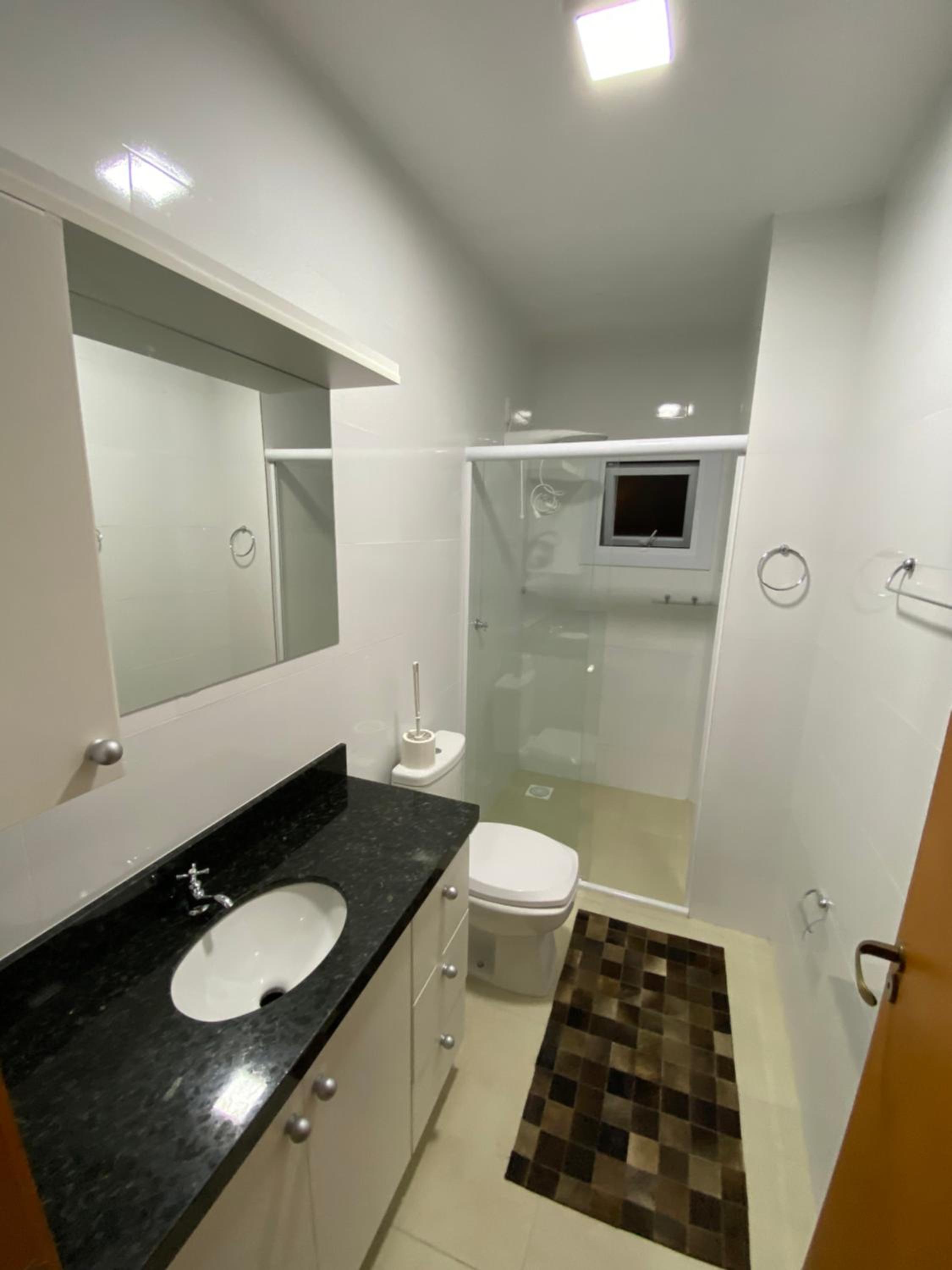One-Bedroom Apartment - Photo 5