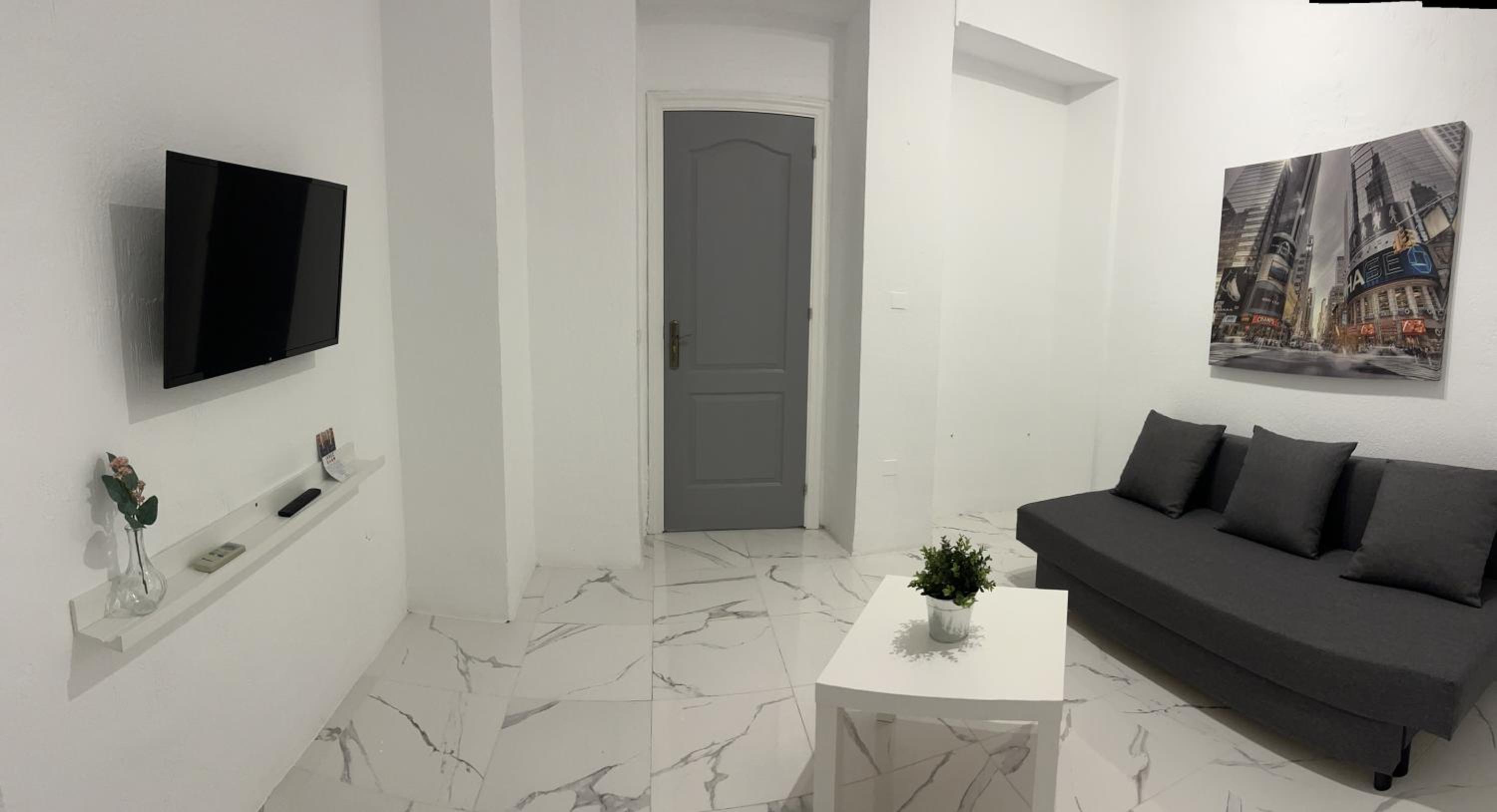 Large Double Room photo 2