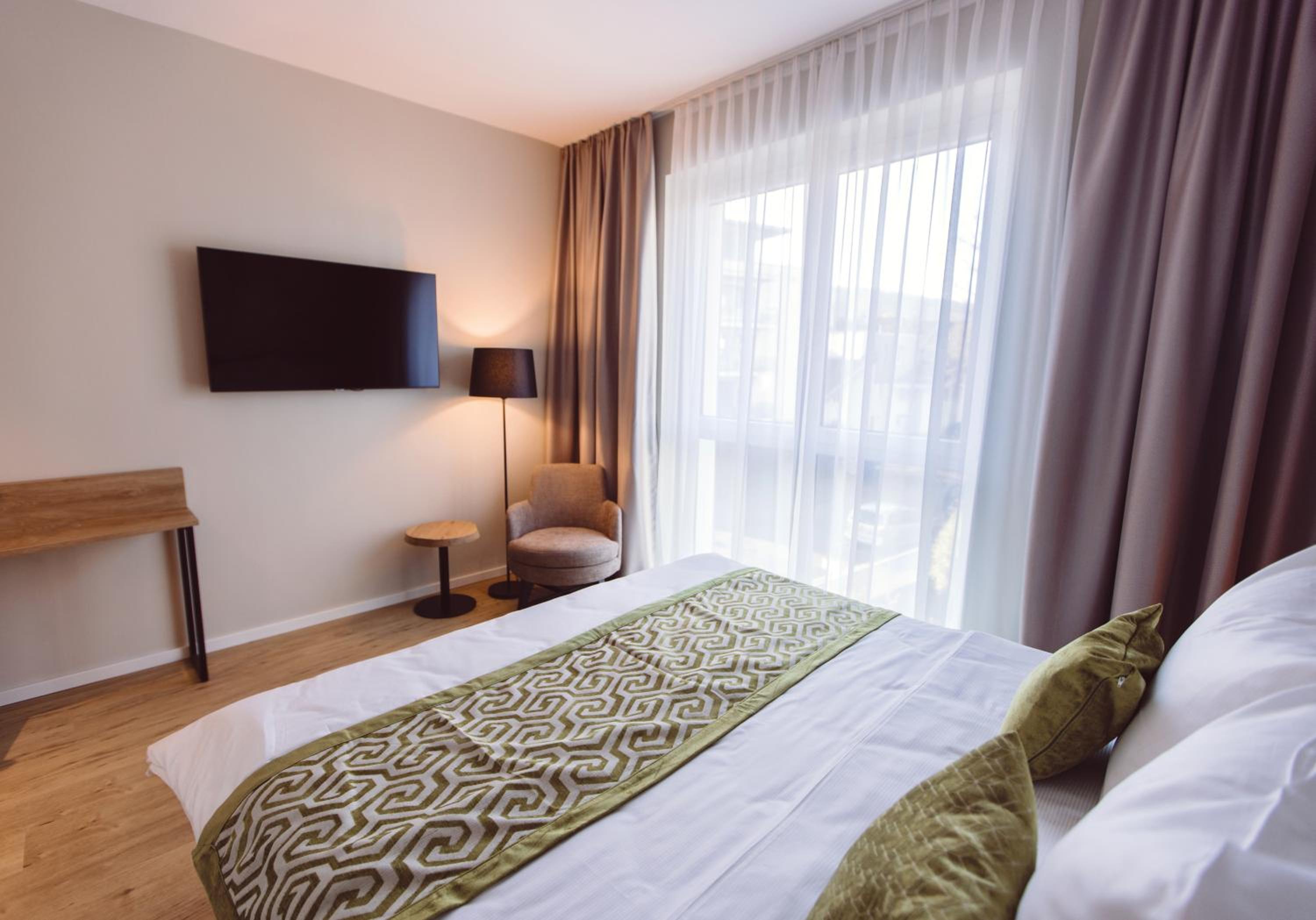Standard Double Room - Photo 4