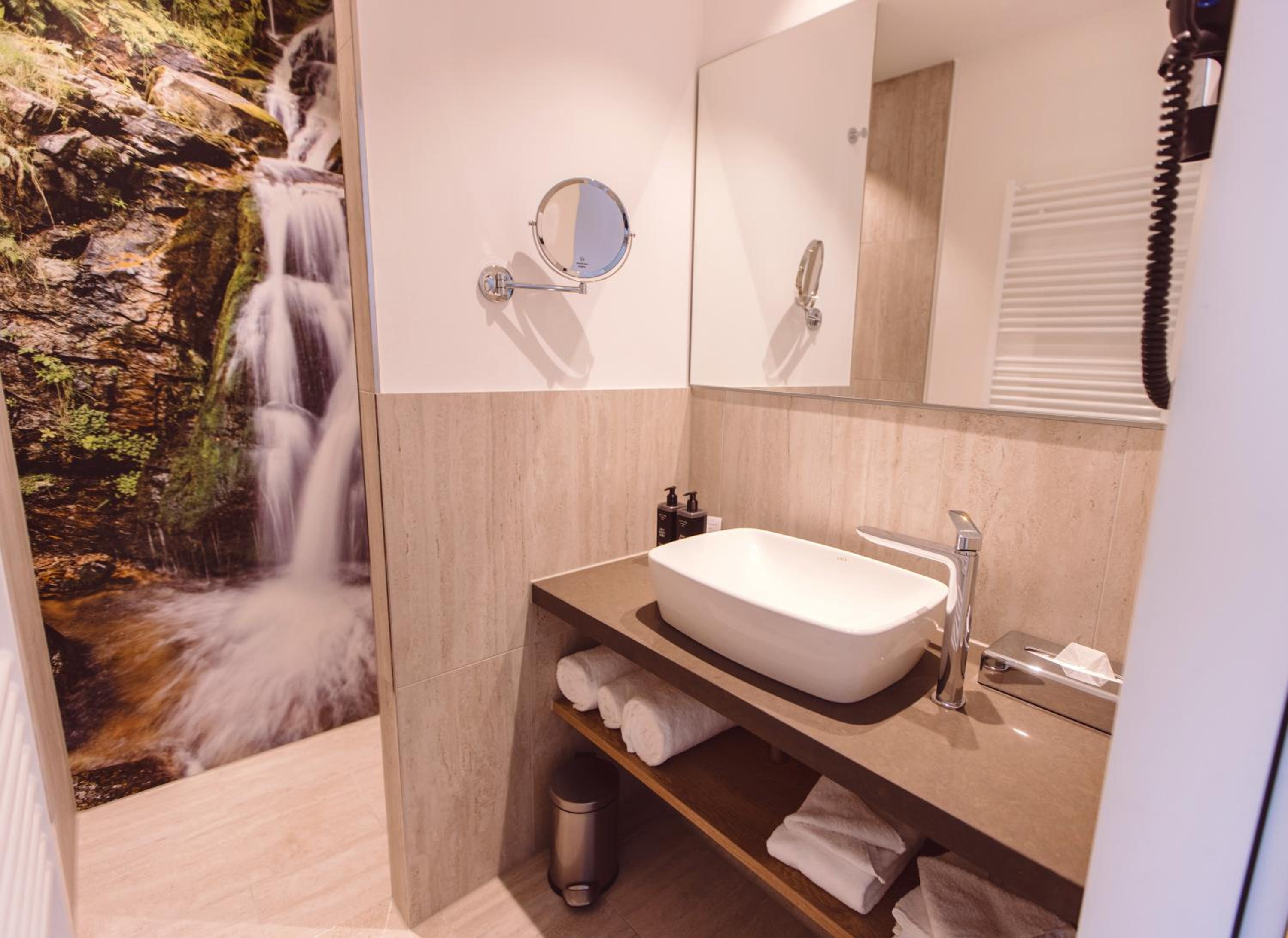 Standard Double Room - Photo 2