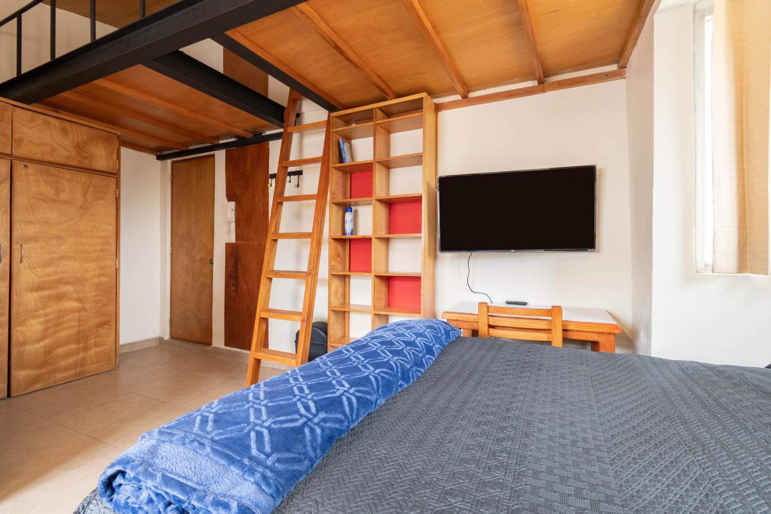 Superior Quadruple Room - Photo 15