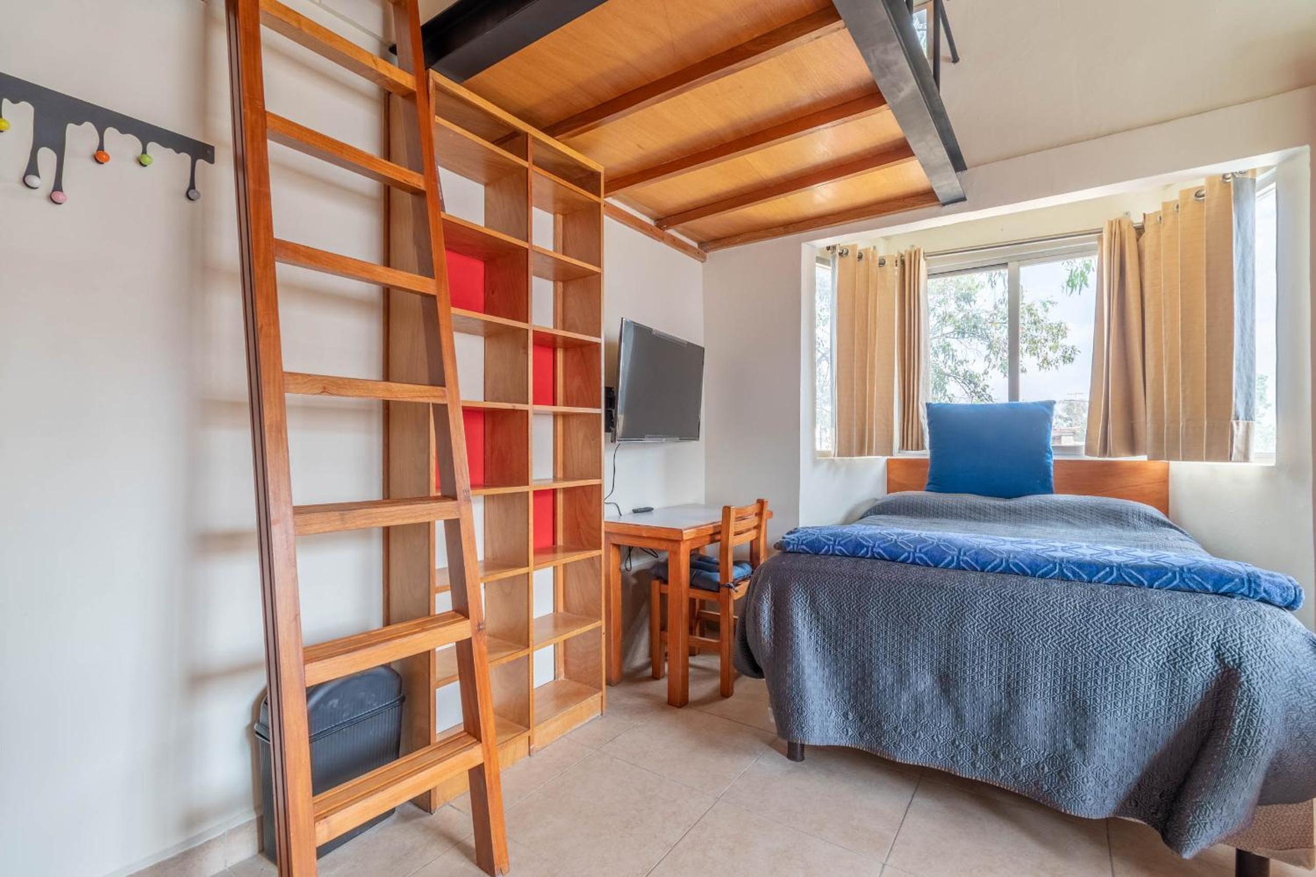 Superior Quadruple Room - Photo 10