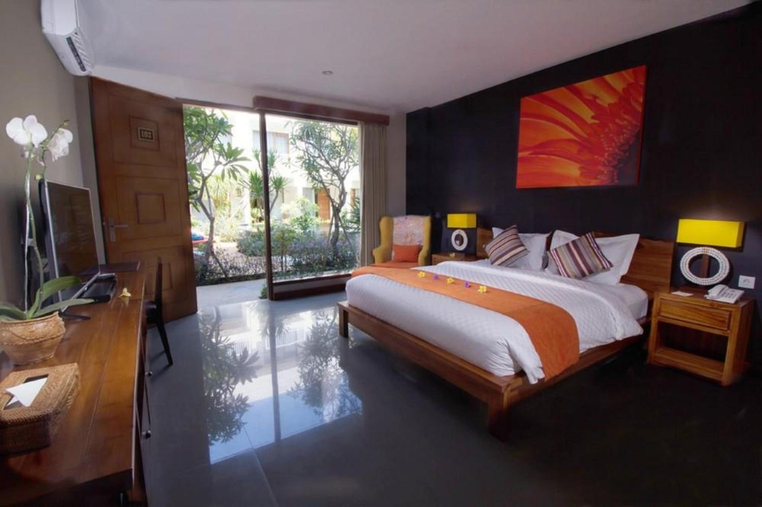 Deluxe Room - Pool Side photo 3