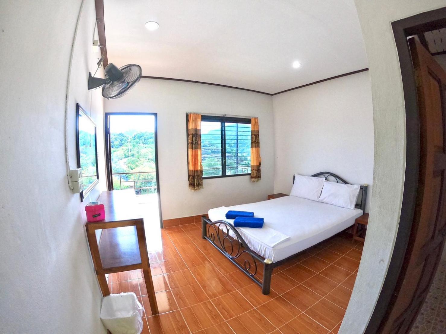Standard Double Room with Fan - Photo 2