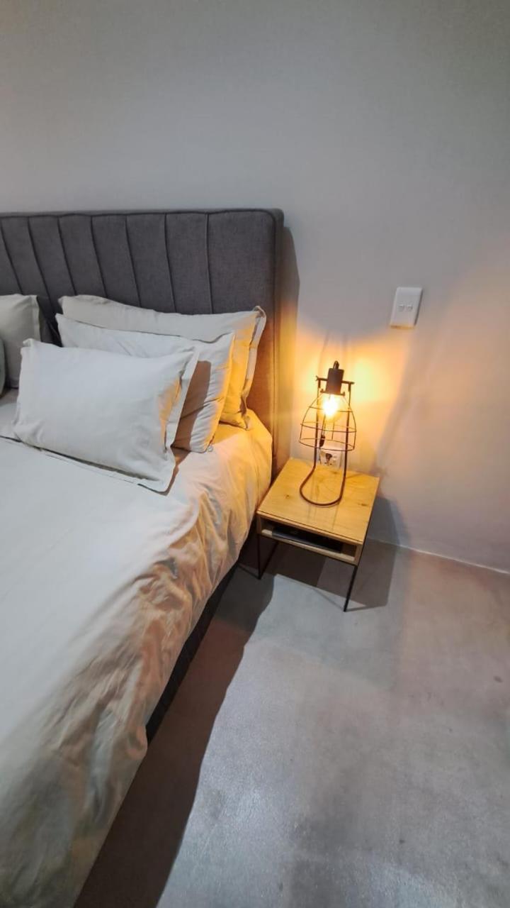 Deluxe Double Room with Shower - Photo 3