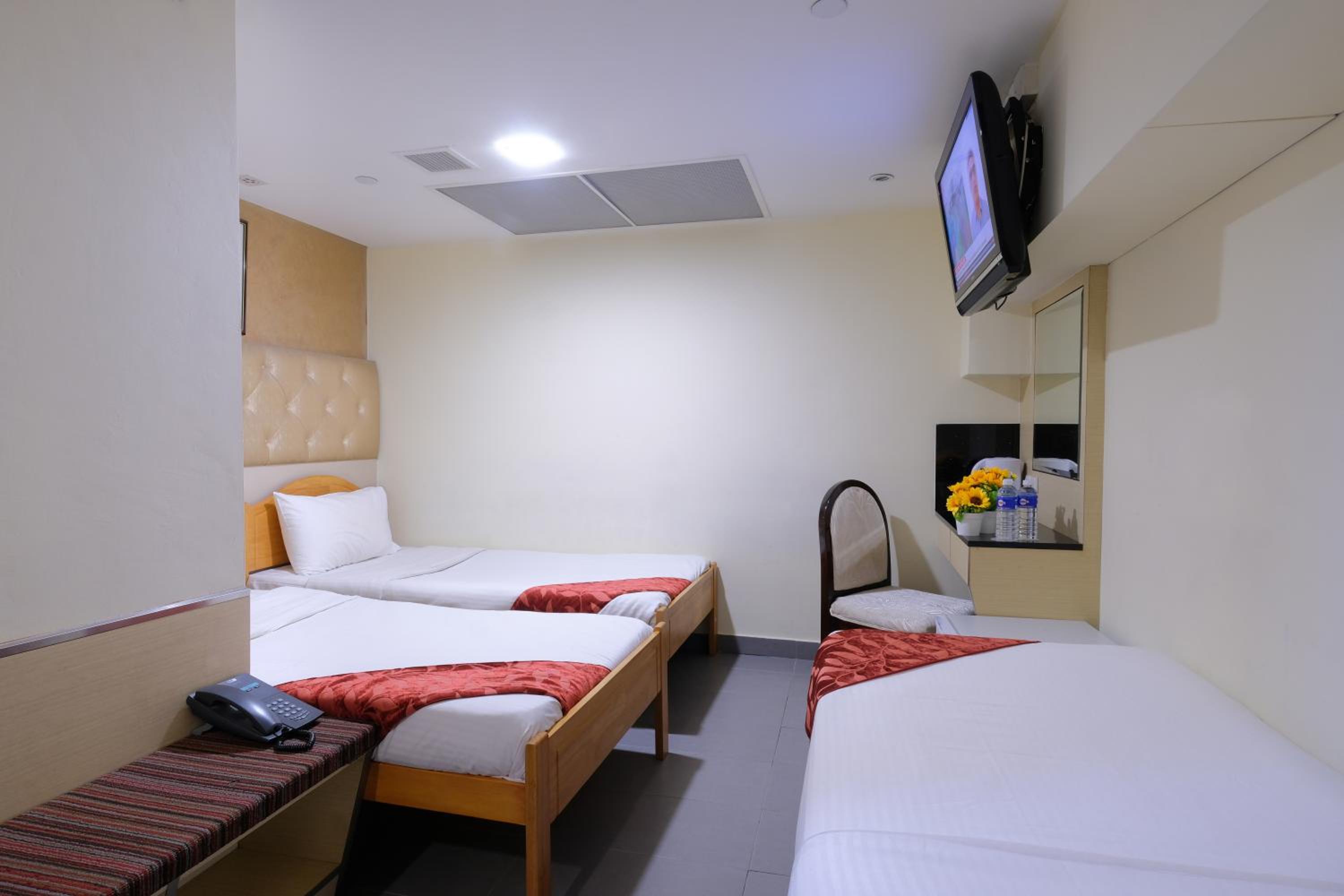 Bunk Bed in Mixed Dormitory Room photo 3