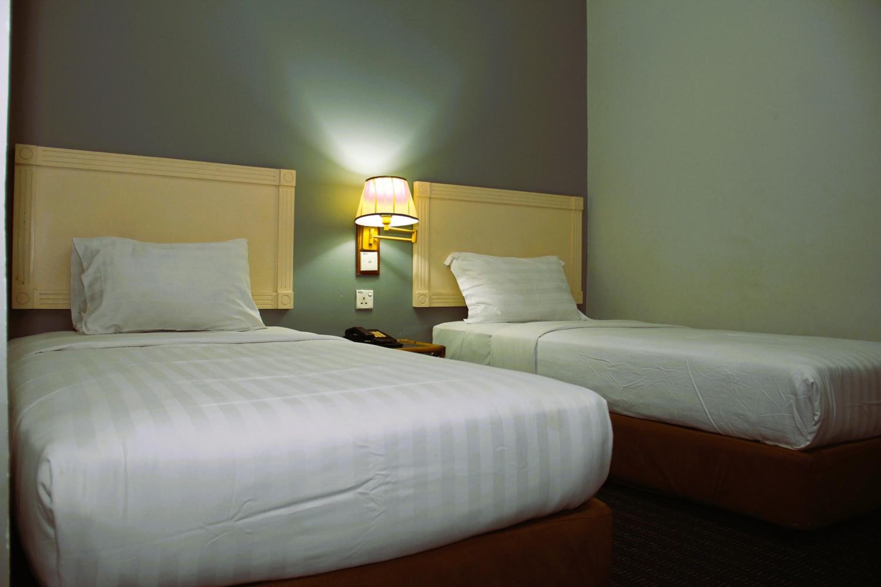 Deluxe Twin Room - Photo 4