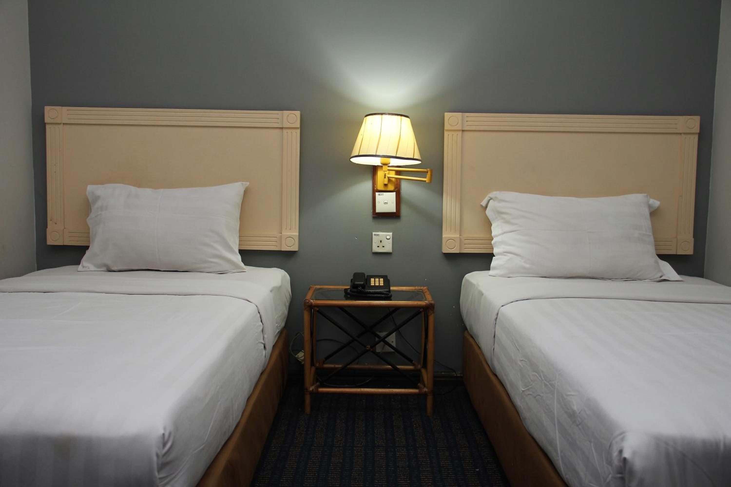 Deluxe Twin Room - Photo 6