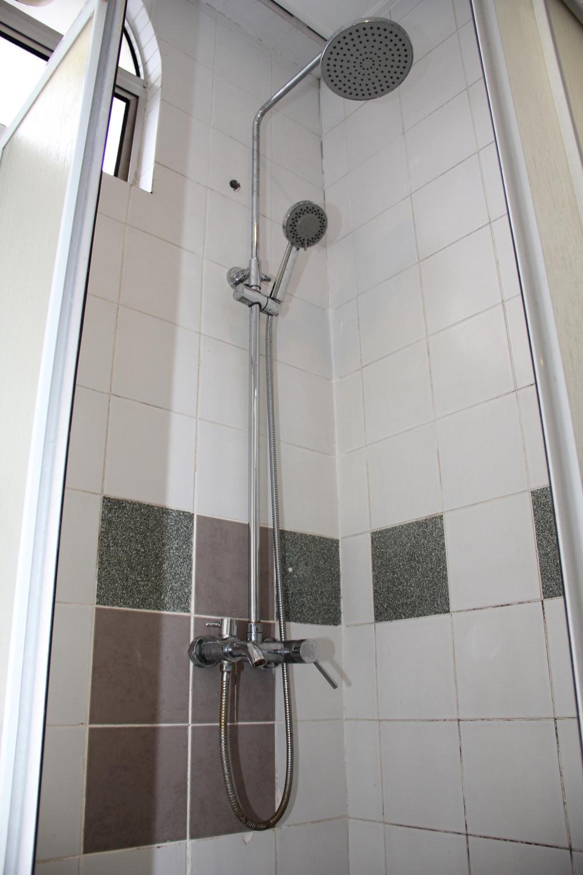 Deluxe Triple Room - Photo 3