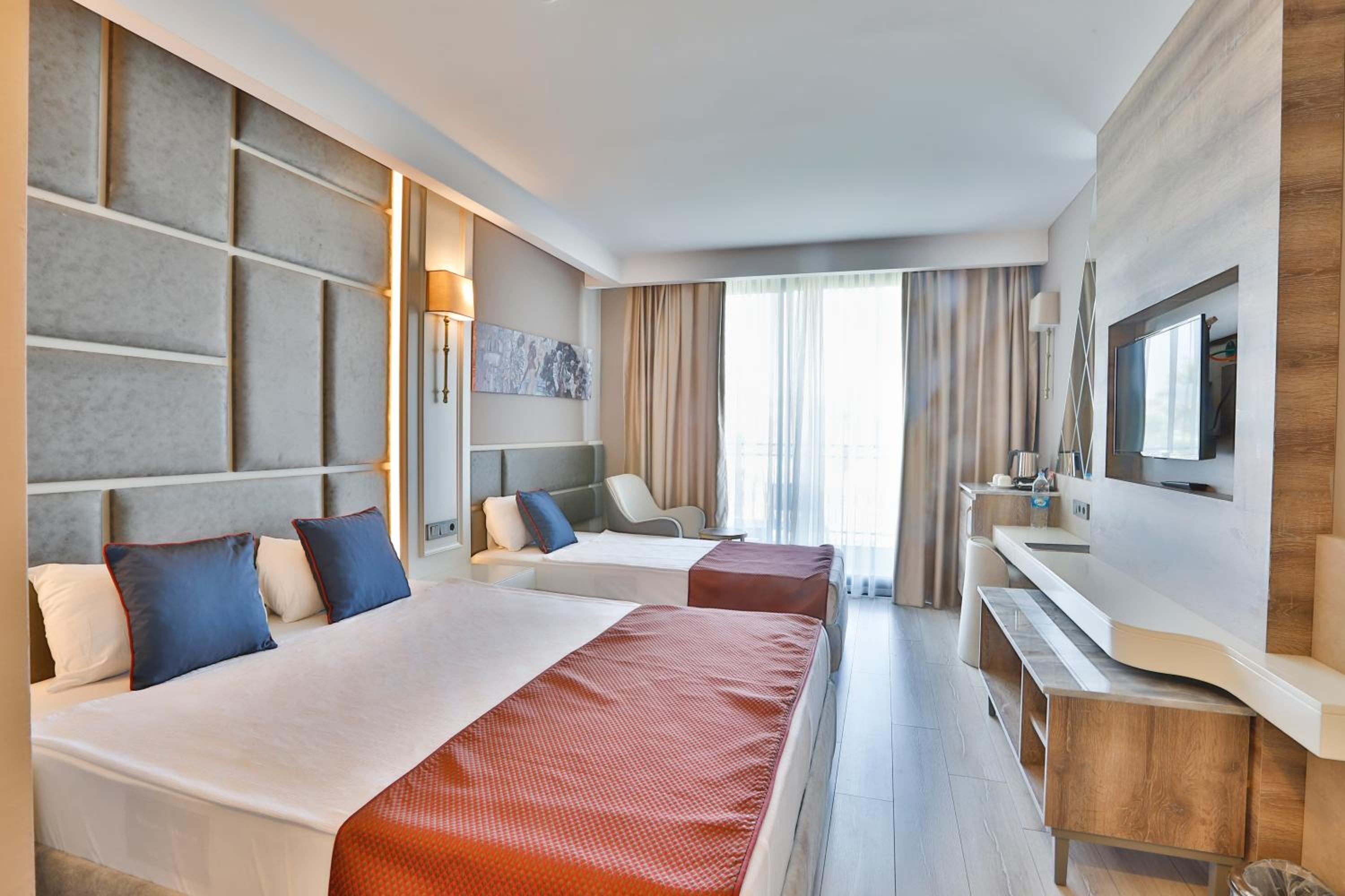 Standard Double Room - Photo 2