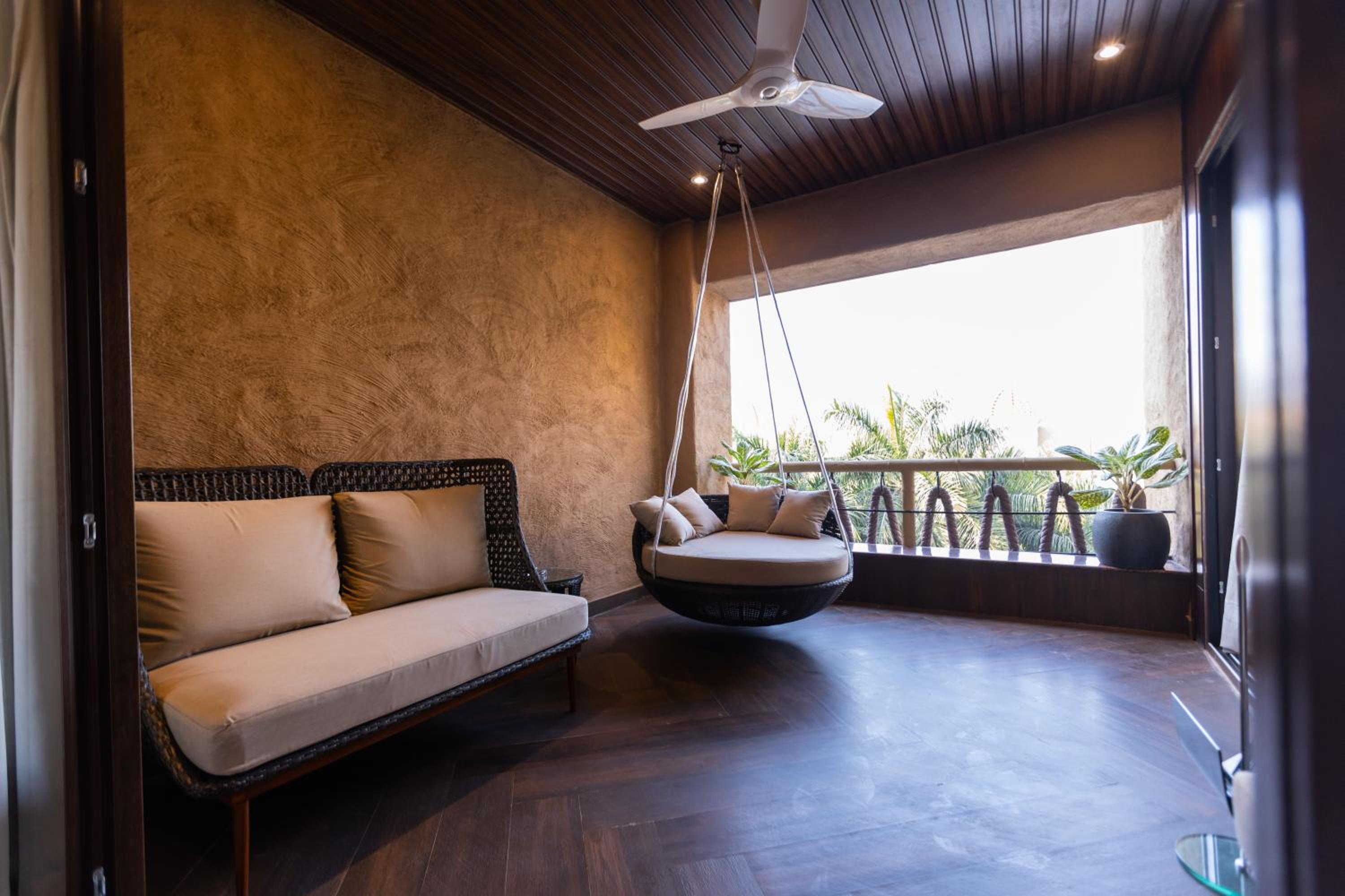 Wow Suite 15% Discount on Food and Soft Beverages , SPA , Saloon and Laundry(only washing and Ironing) - Photo 6