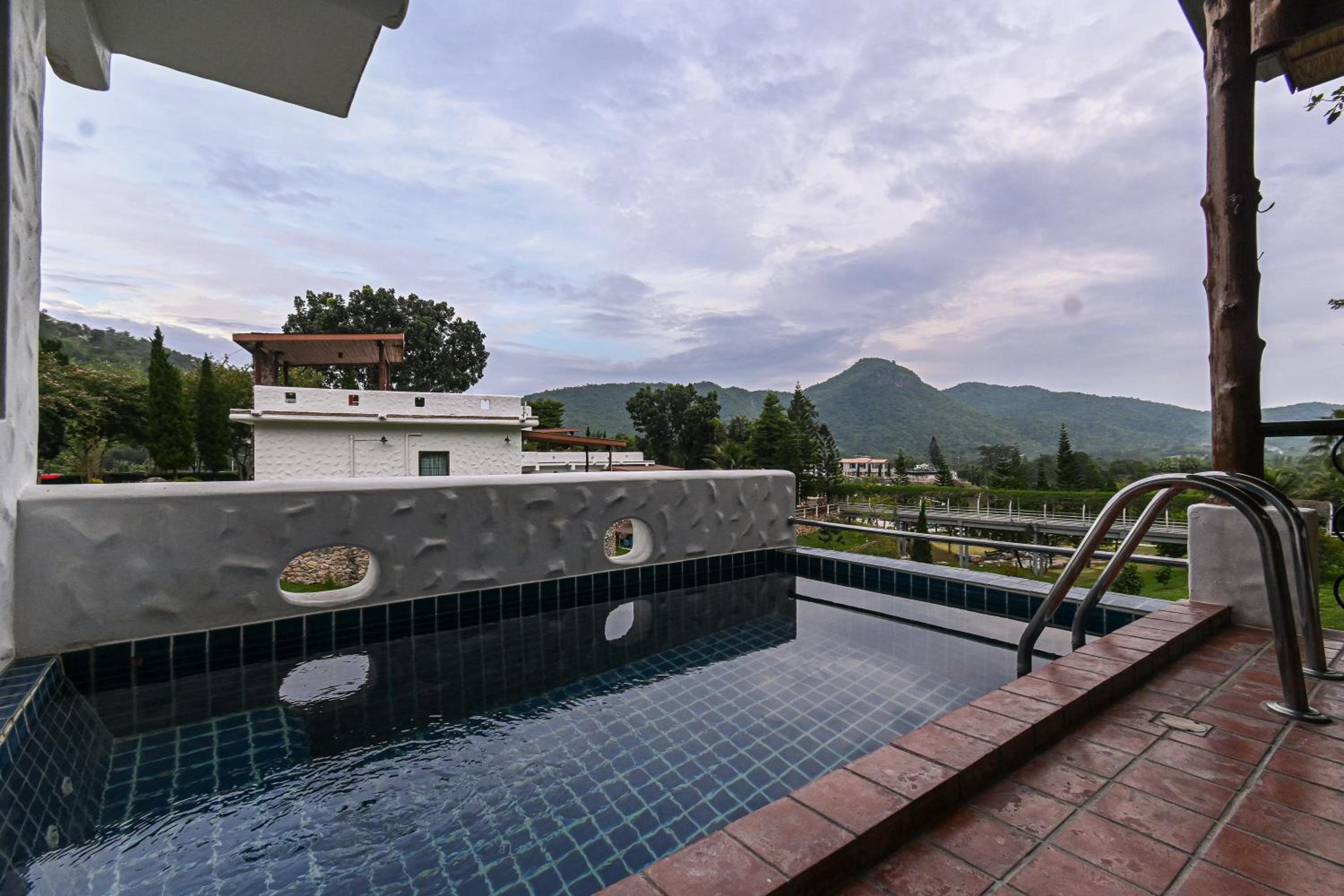 Villa with Garden View photo 3