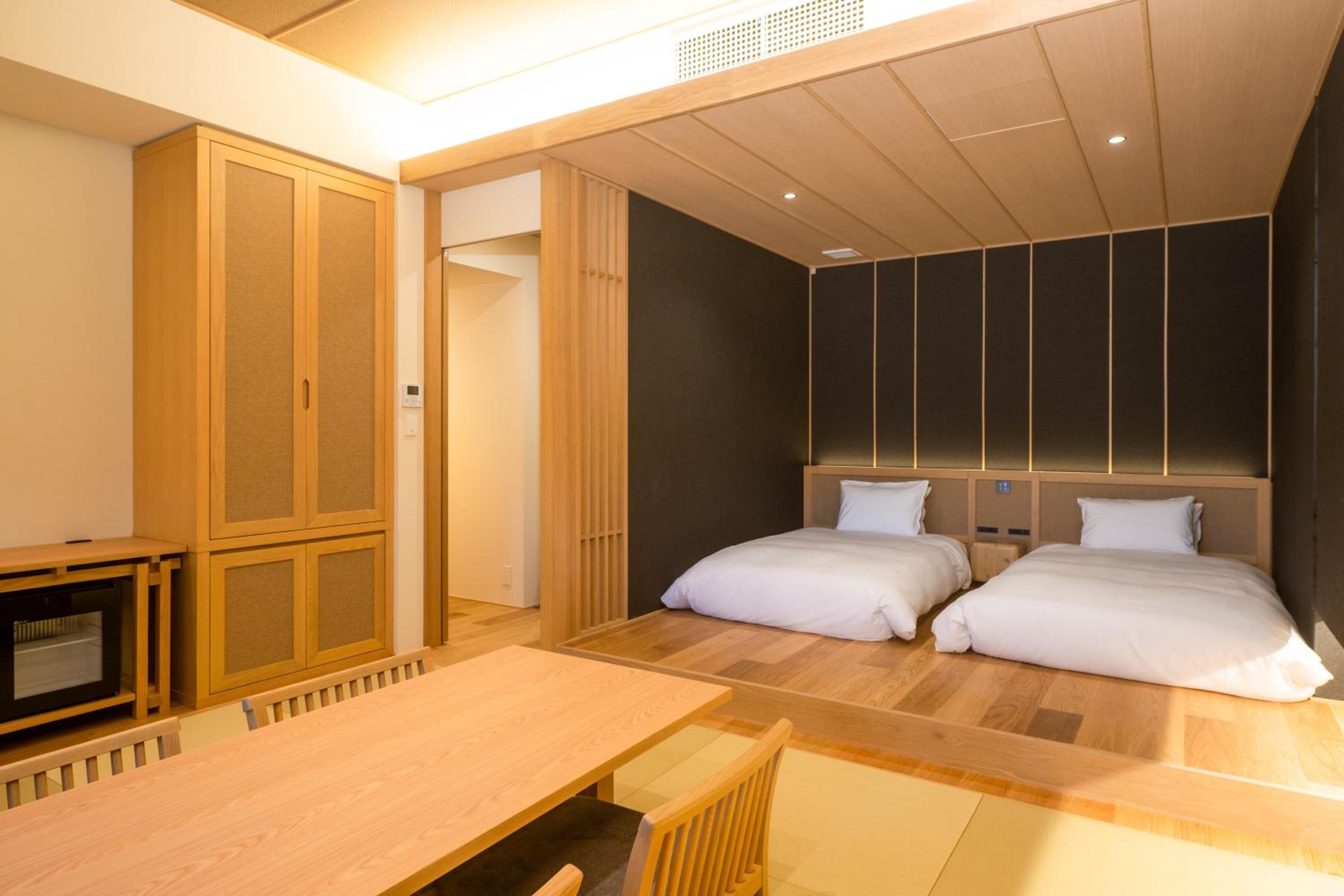 Japanese and Western styles room with private hot spring room photo 1