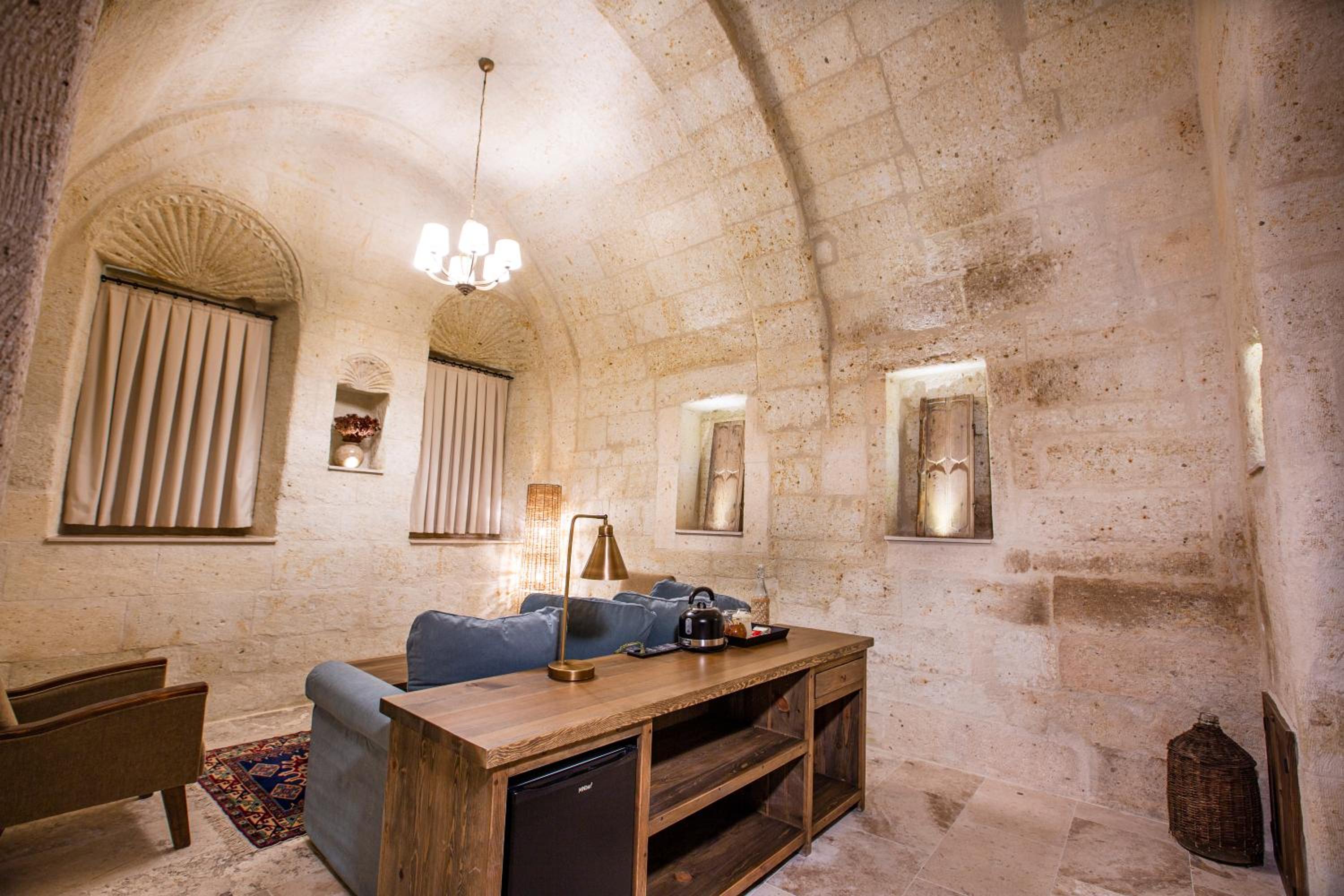 Suite - Photo 10