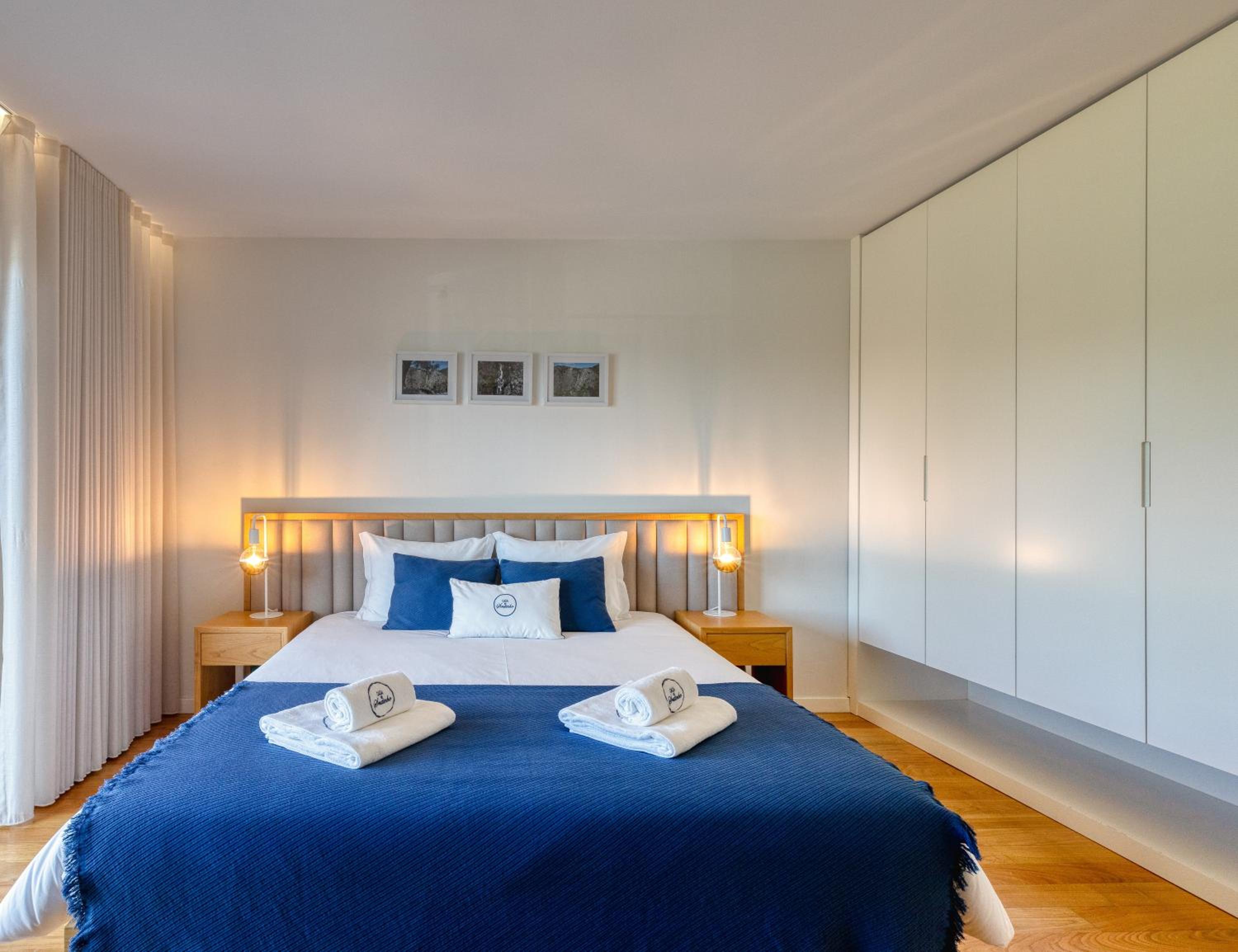 Junior Suite with Pool View - Photo 1