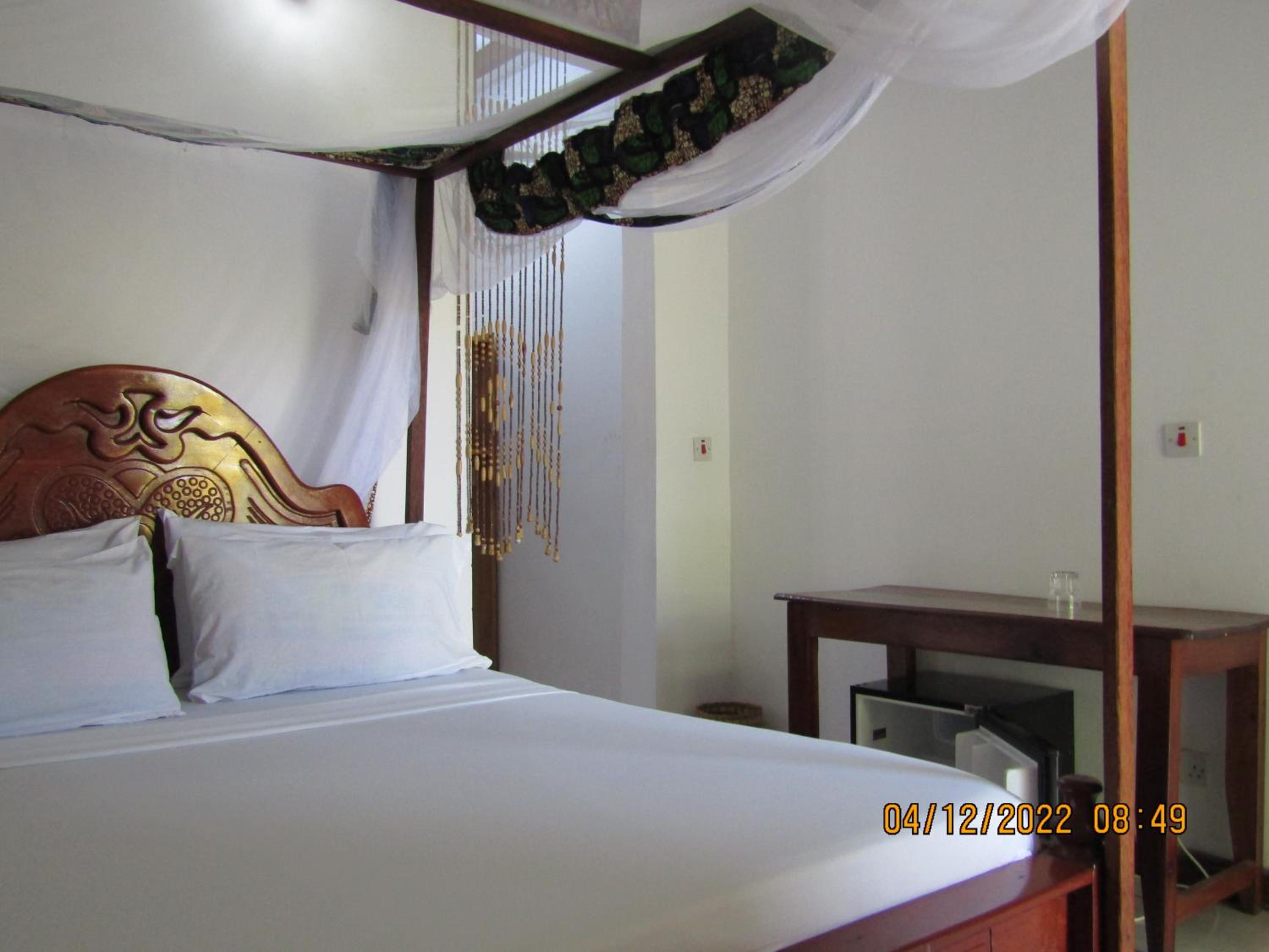 Deluxe Double Room - Photo 35