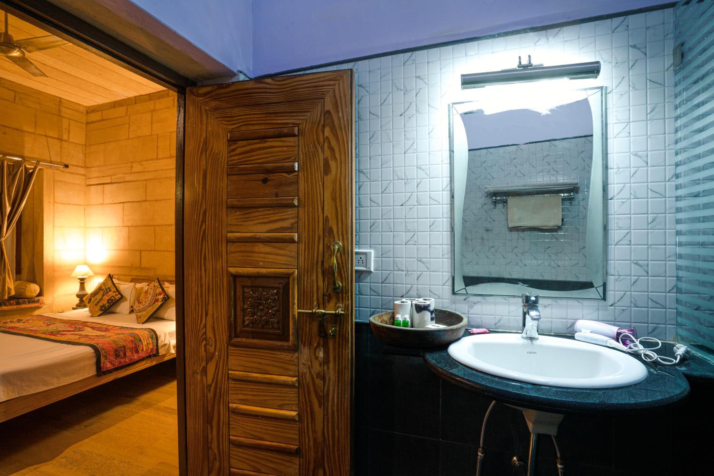 Deluxe Double Room - Photo 5