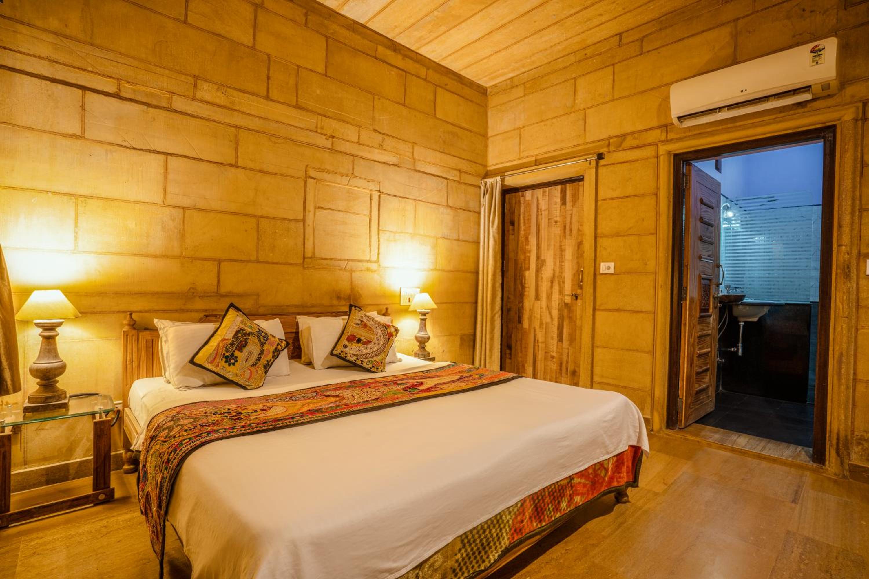 Deluxe Double Room - Photo 3