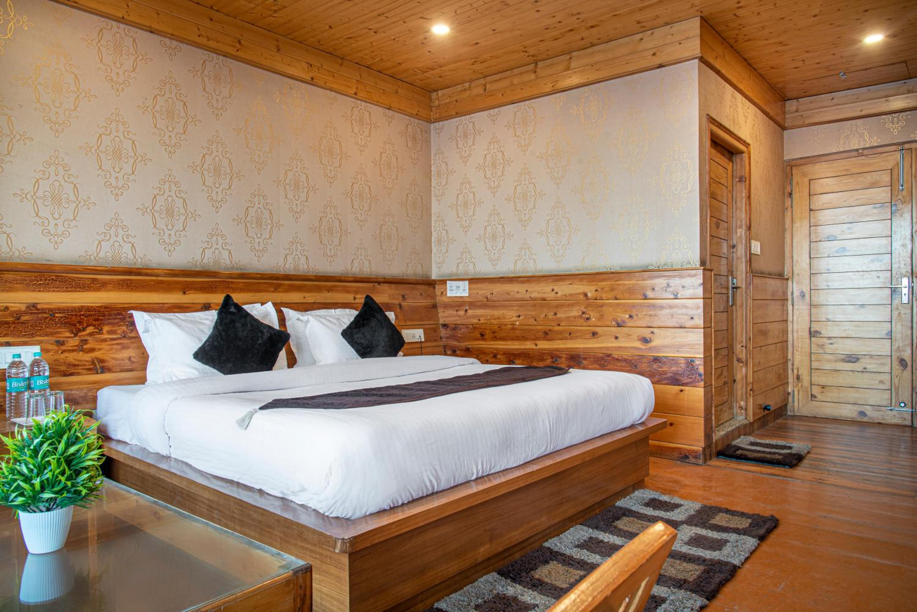 King Suite With Balcony photo 1