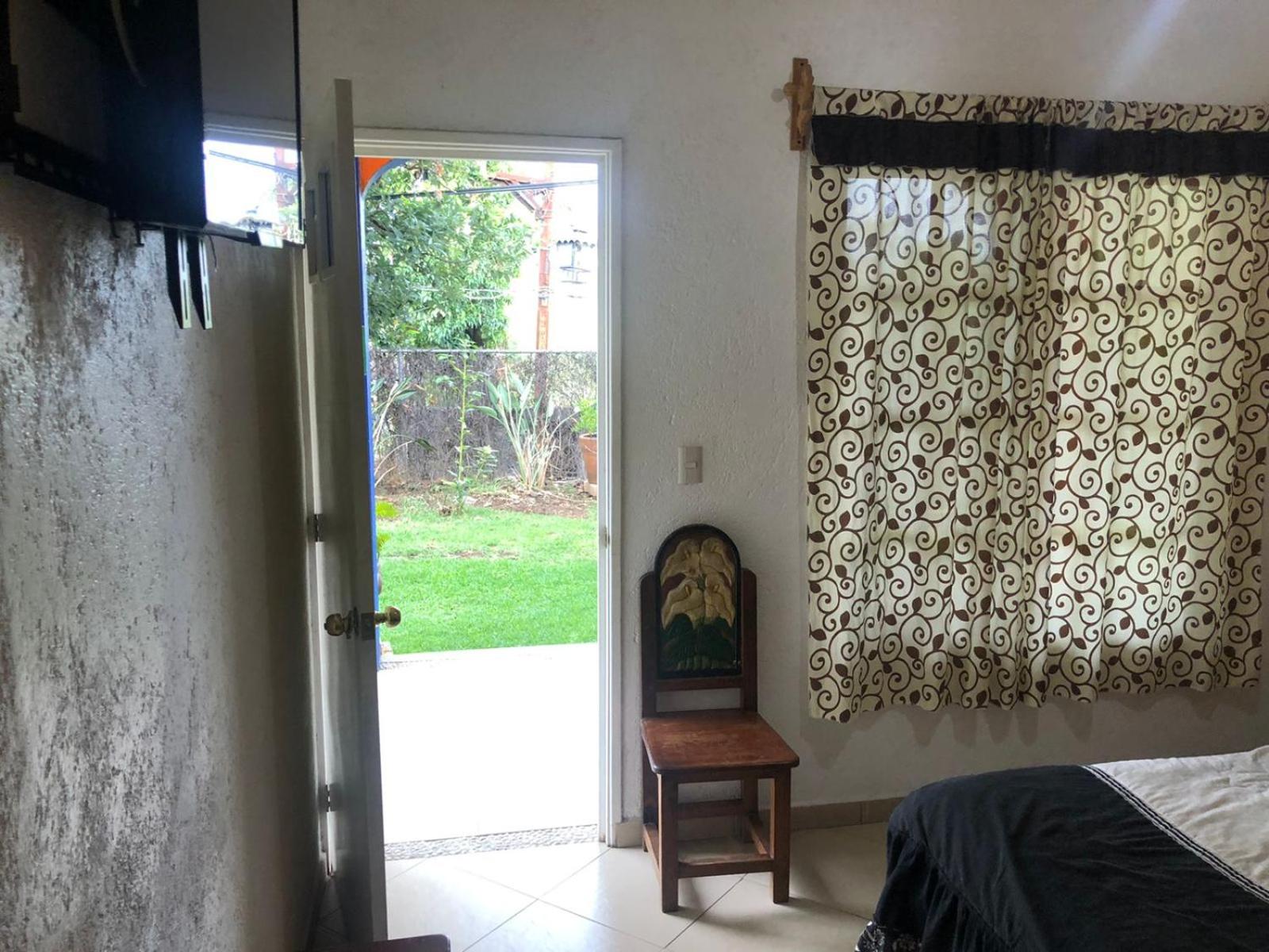 Double Room - Photo 5