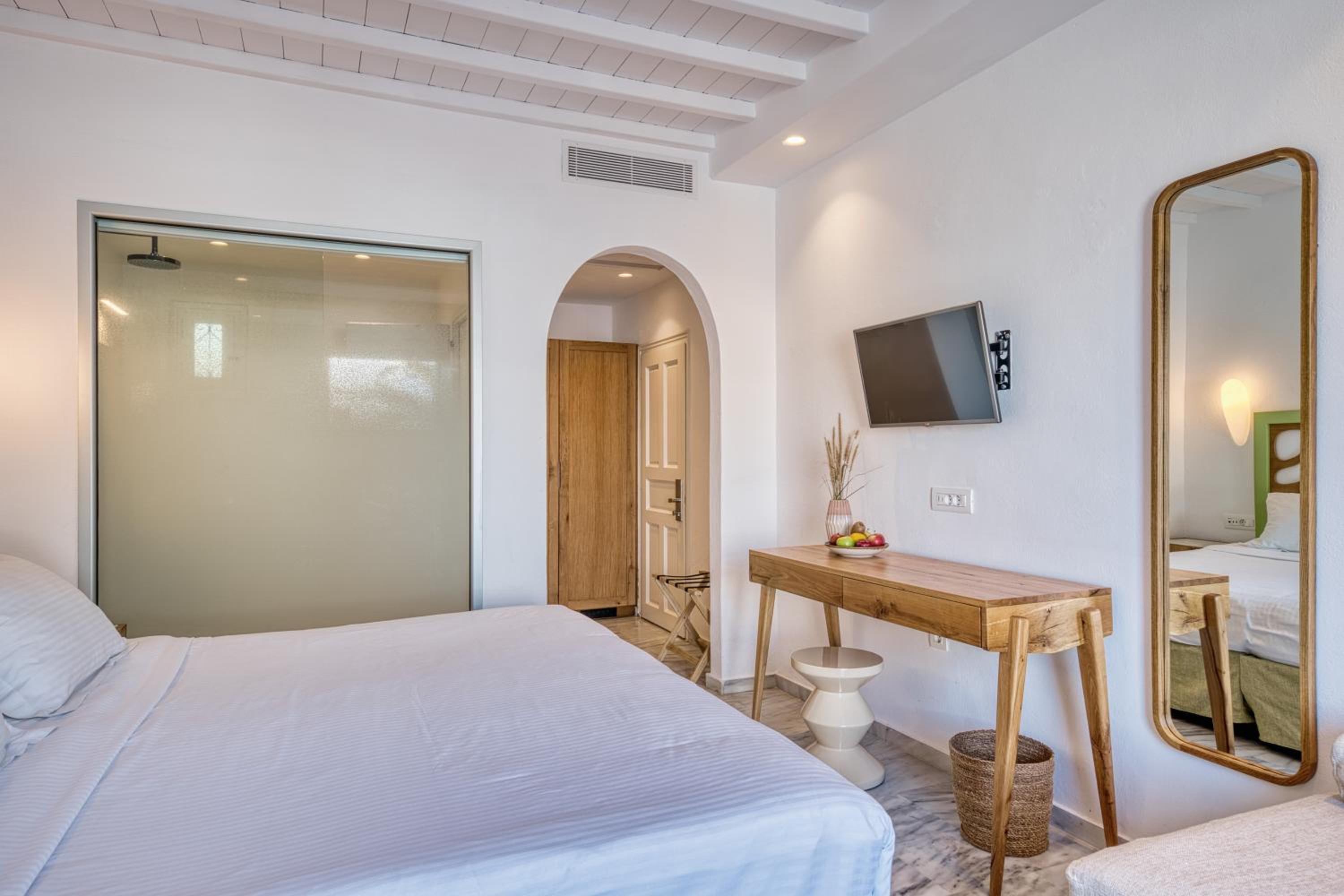 Standard Double Room - Photo 4