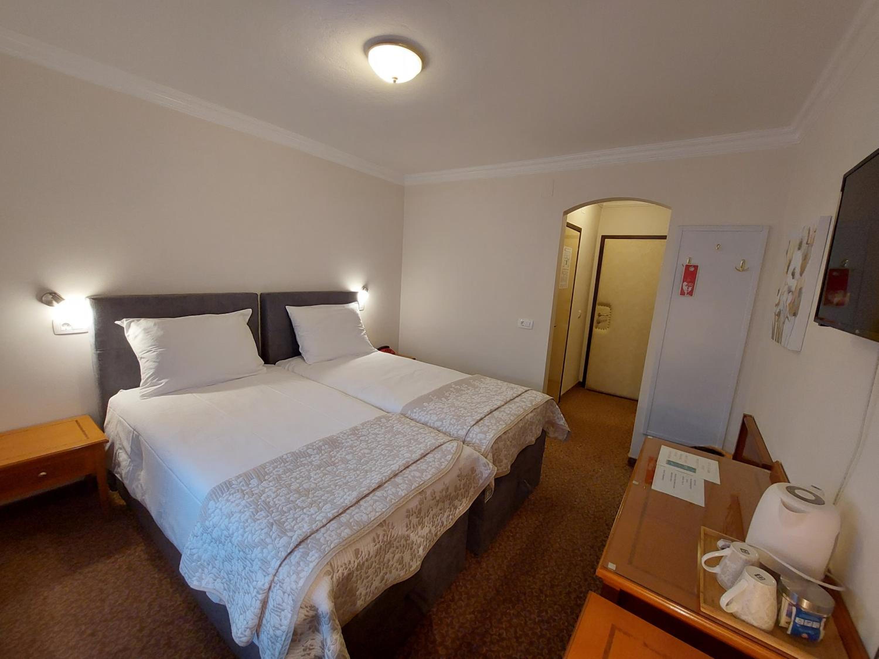 Double Room photo 3