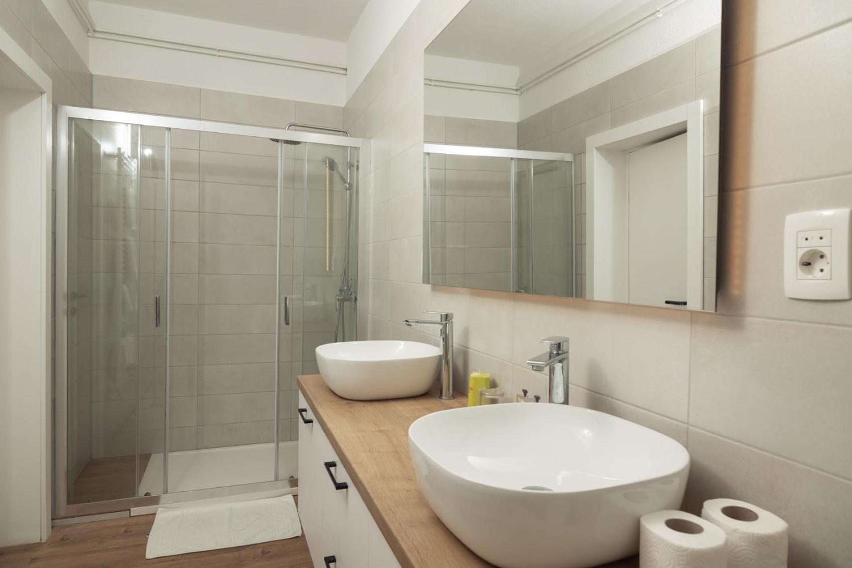 Two-Bedroom Apartment - Photo 3