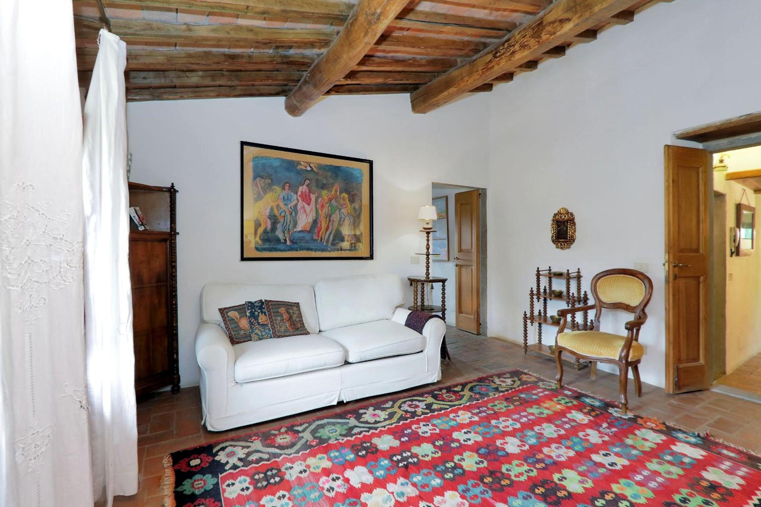 Superior One-Bedroom Apartment