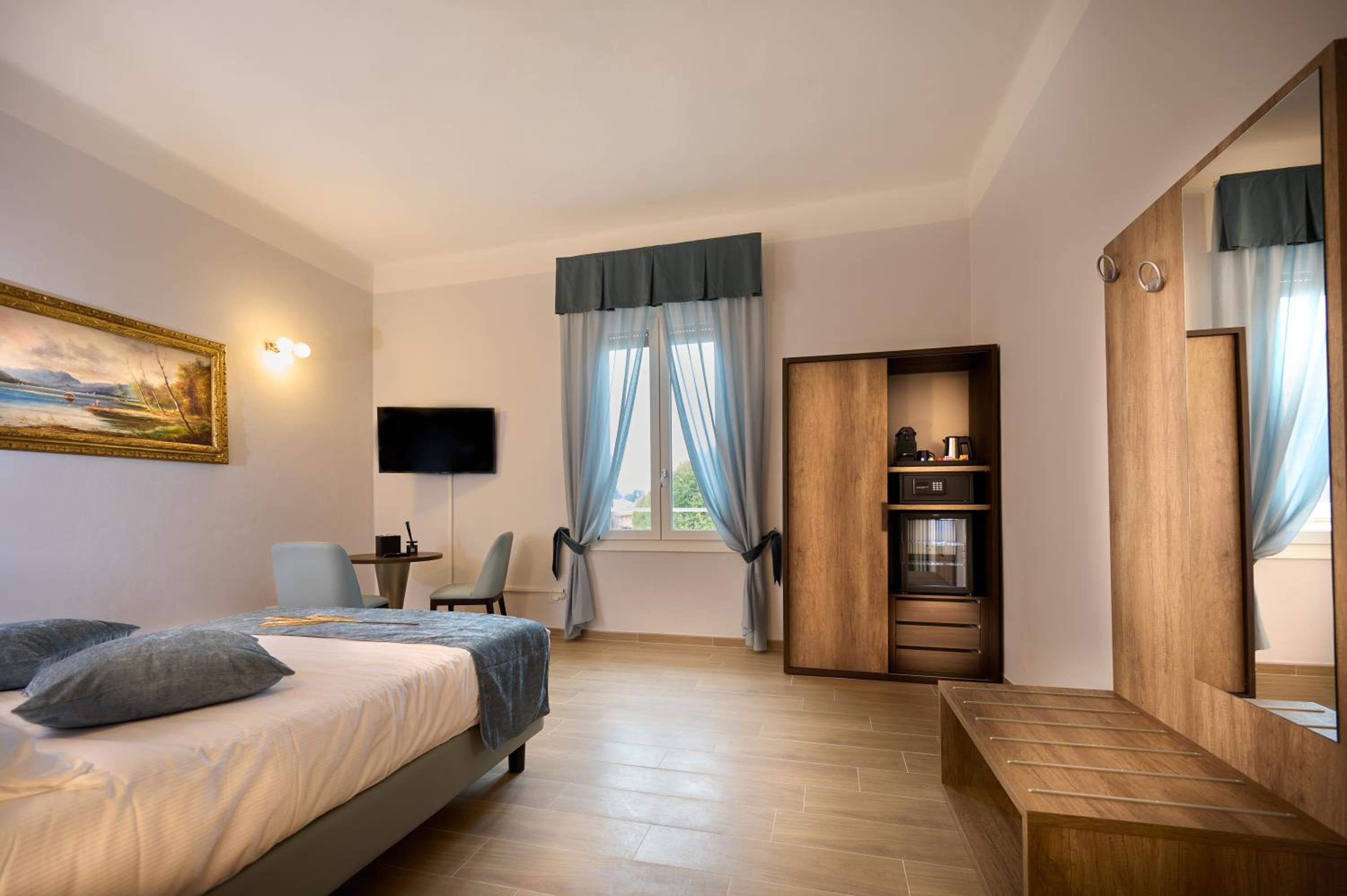 Double Room with Private External Bathroom