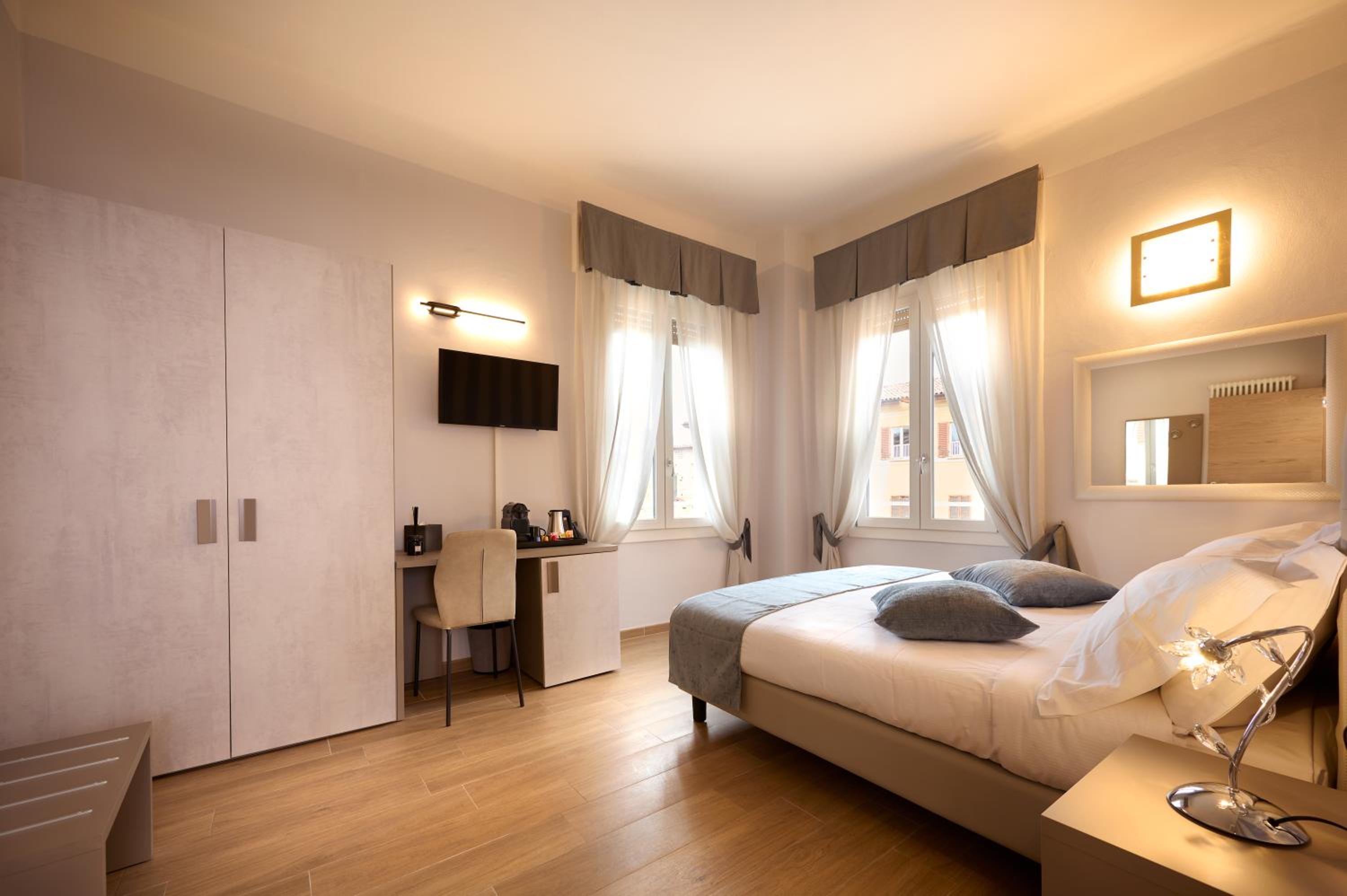 Superior King Room
