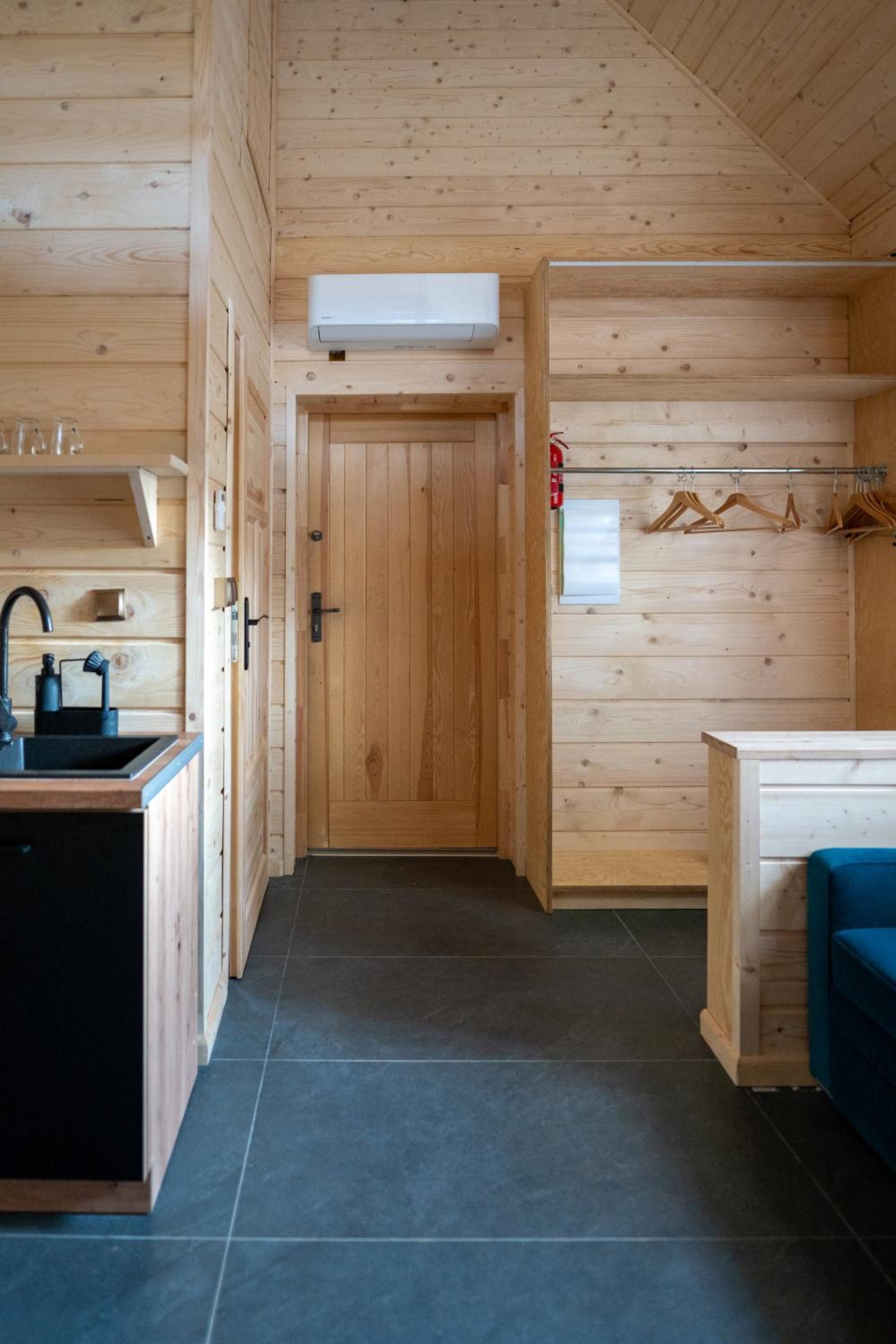 Three-Bedroom Chalet photo 3