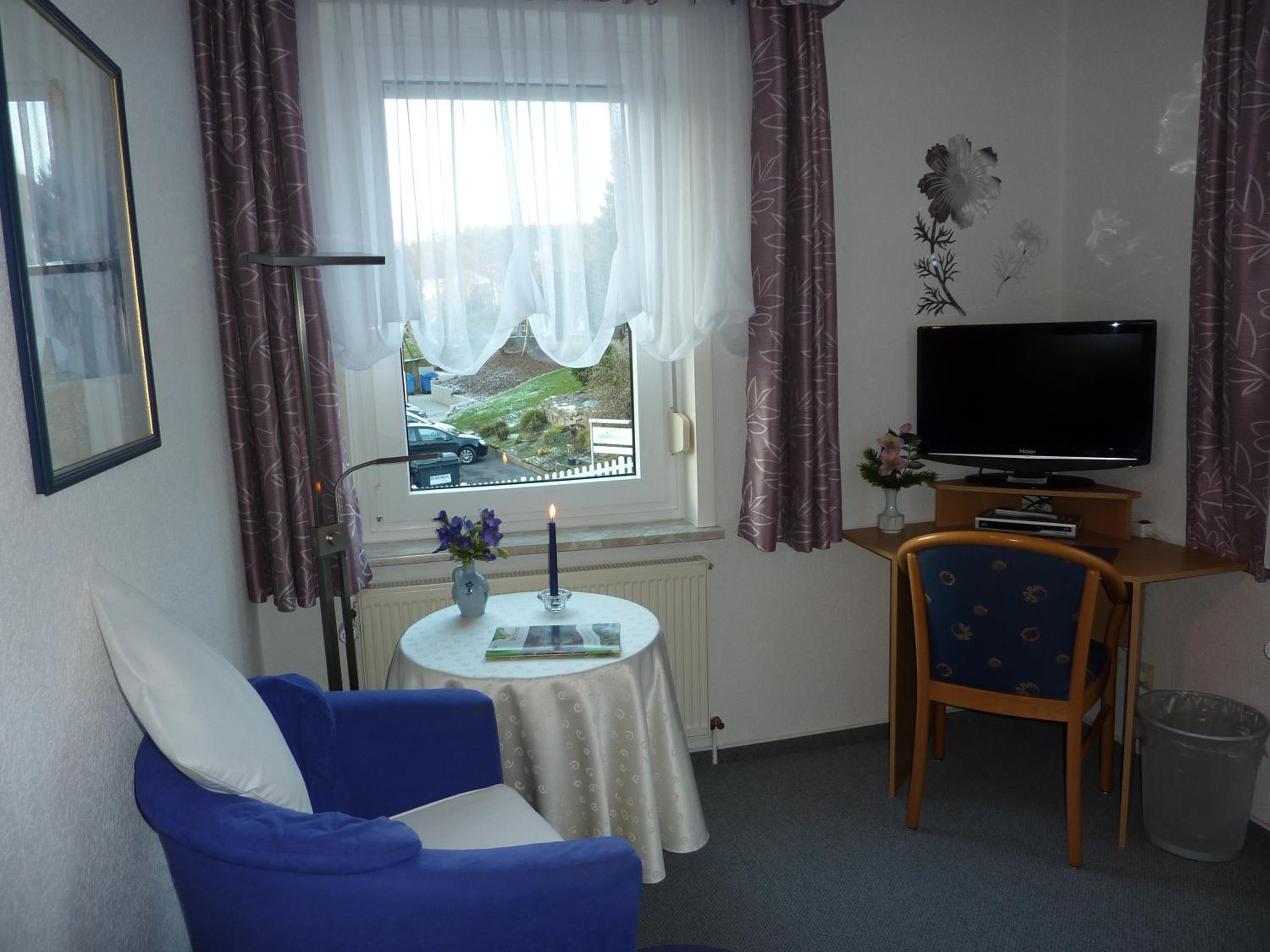 Single Room photo 2