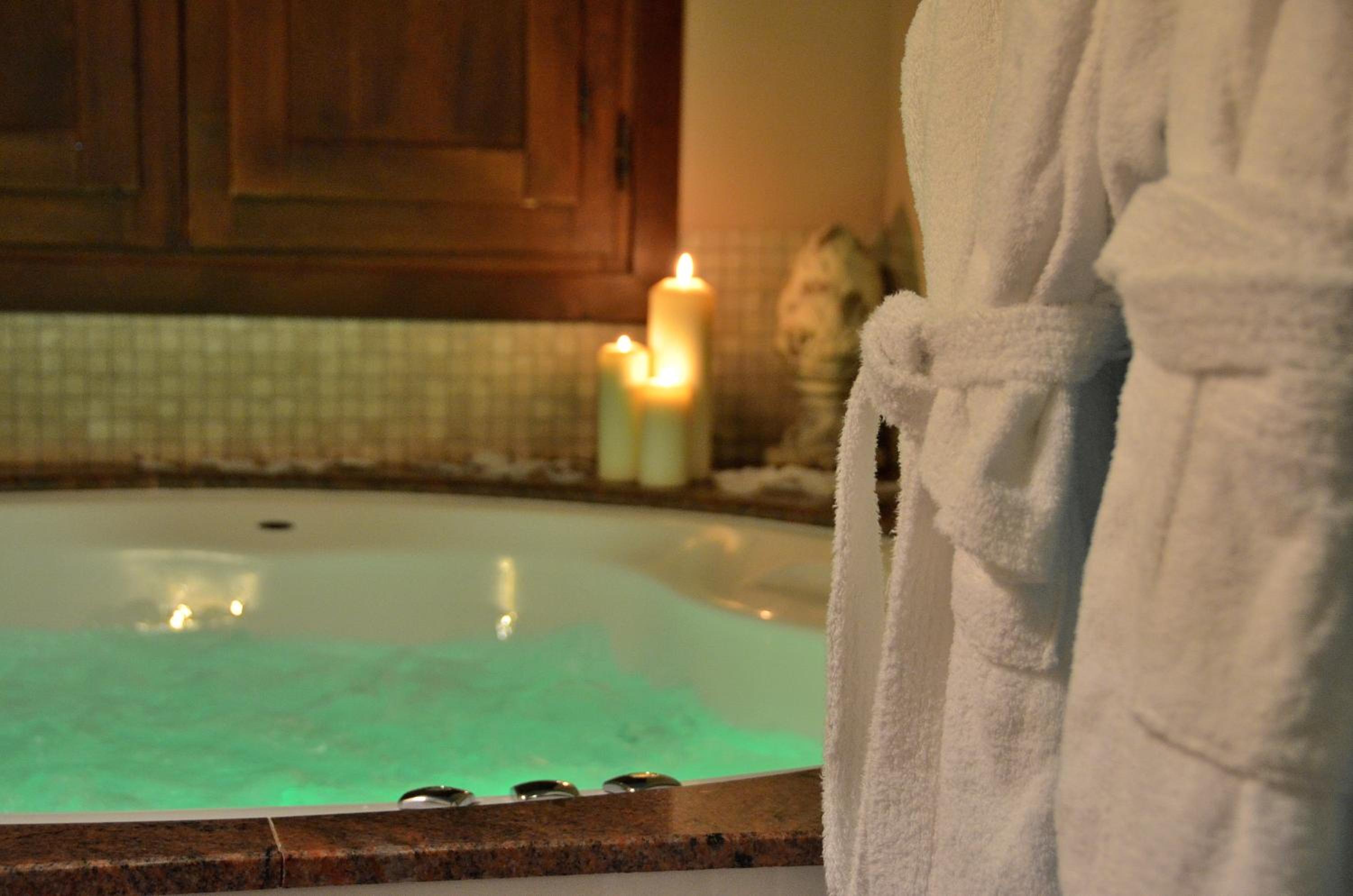 One-Bedroom Apartment with Spa Bath photo 2