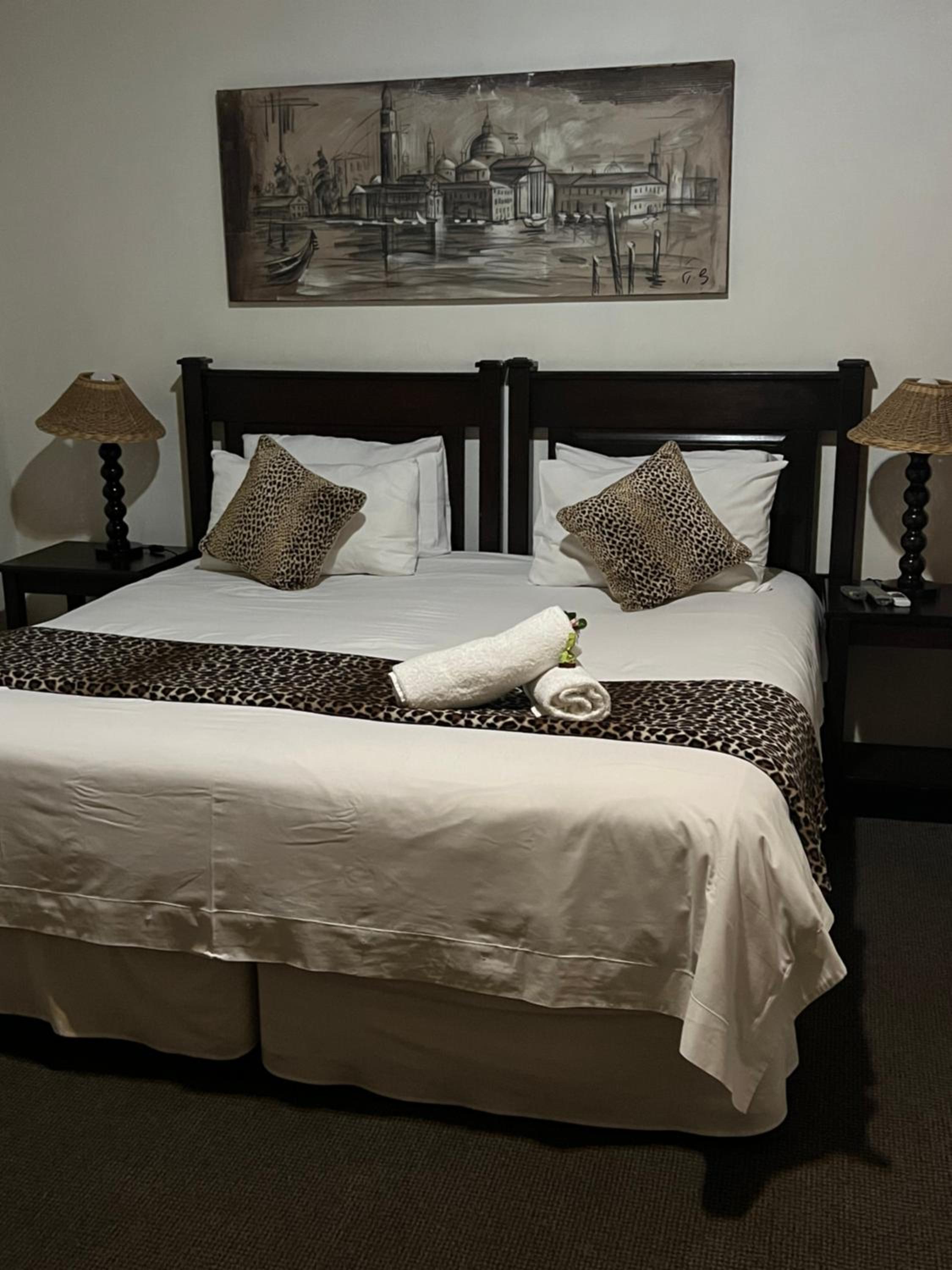 Superior King Room photo 2