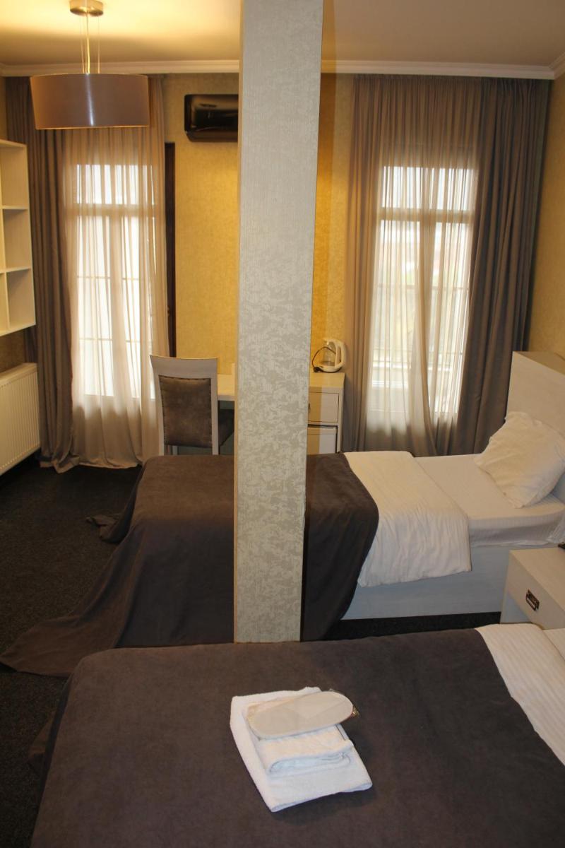 Triple Room with Terrace