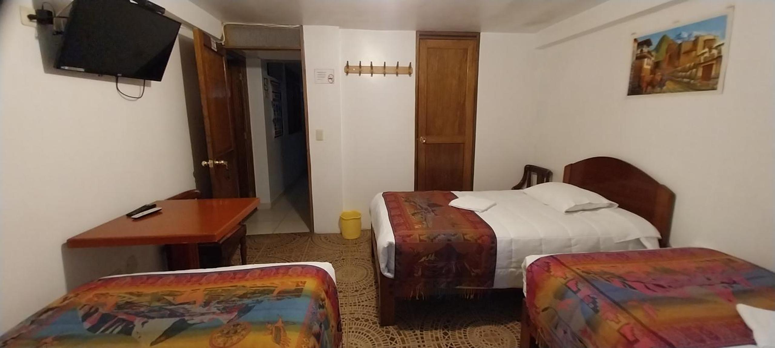 Triple Room with Private Bathroom photo 3