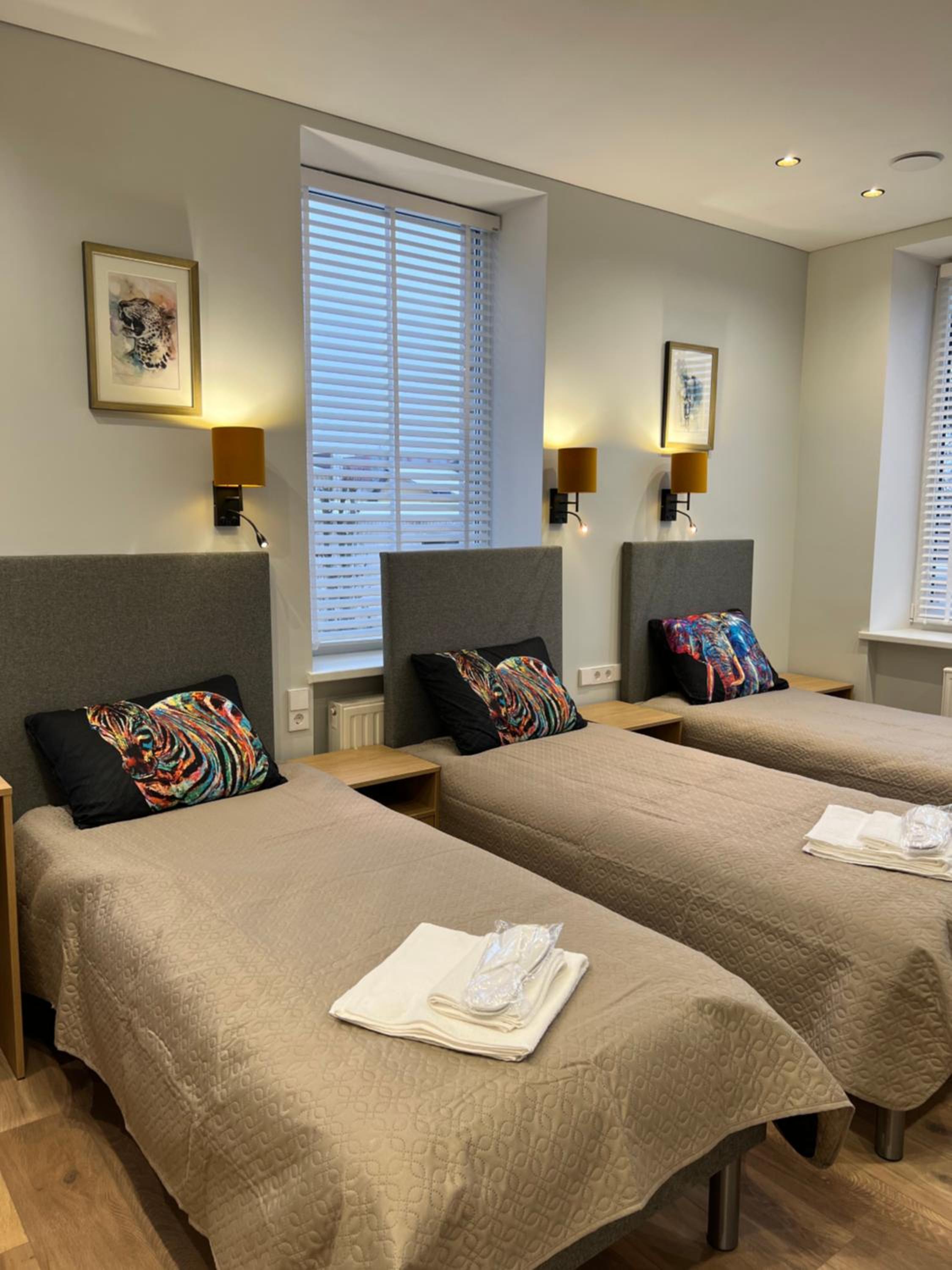 Economy Triple Room with Shared Bathroom photo 1