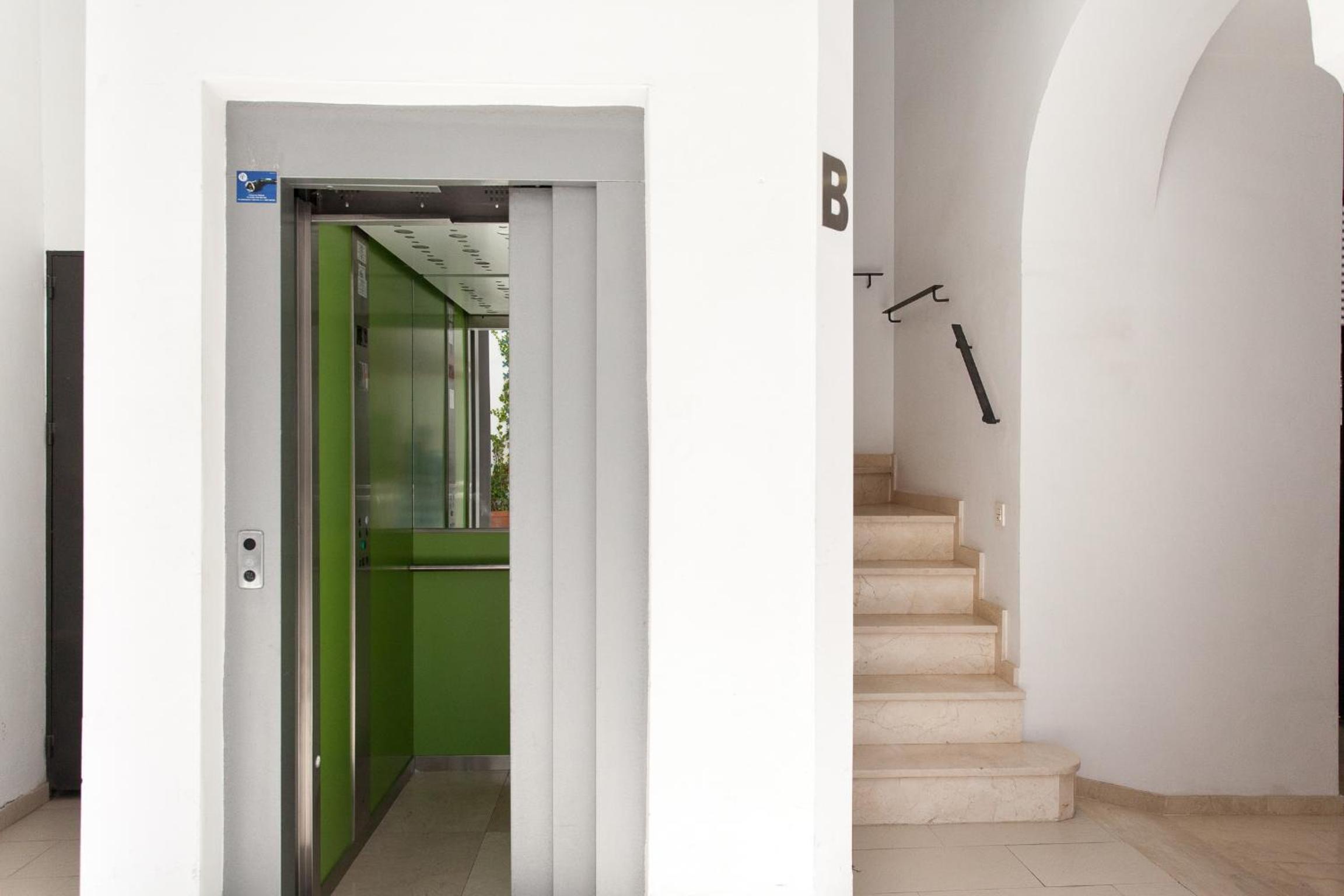 Two-Bedroom Apartment - Photo 7