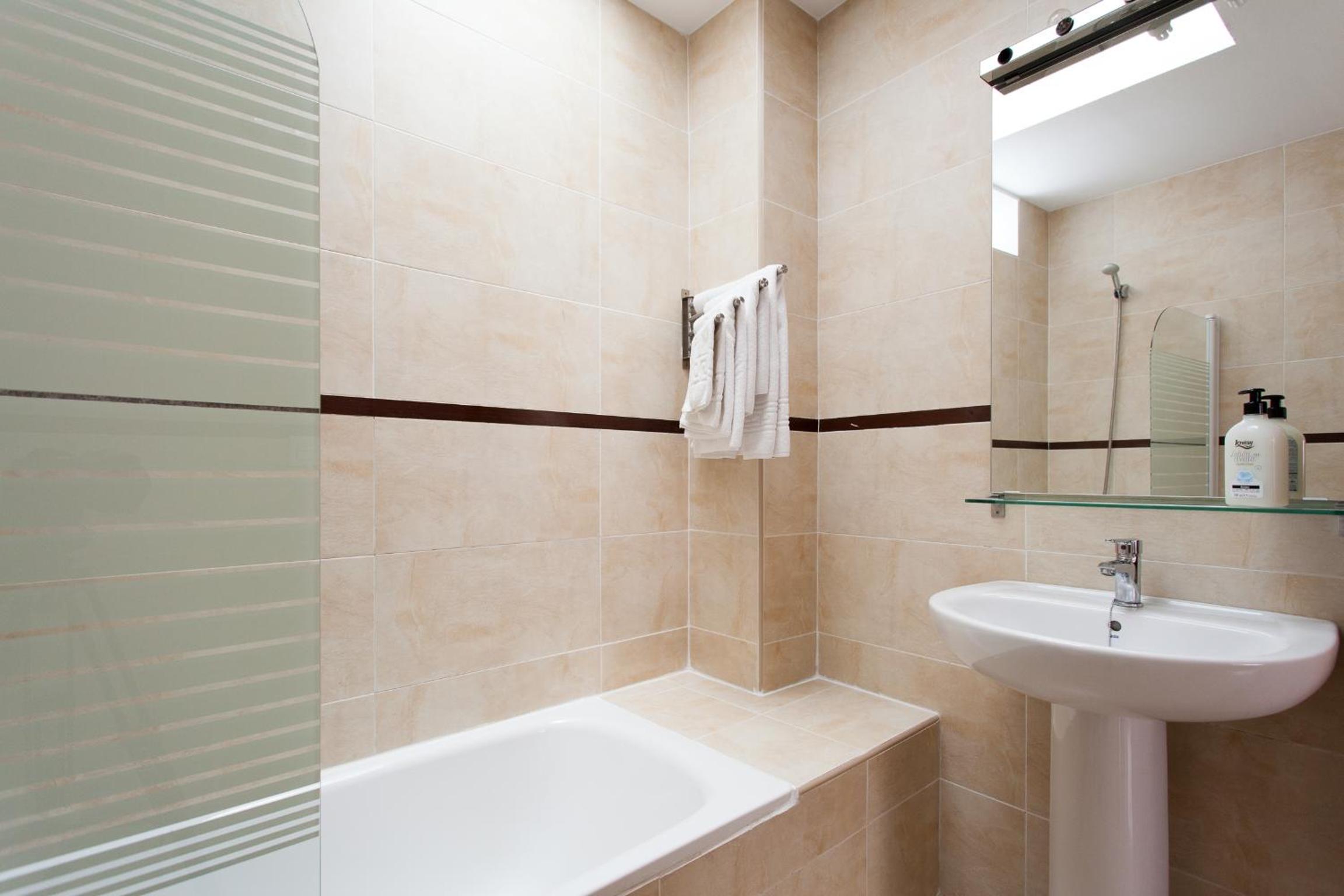 Superior Apartment - Photo 6